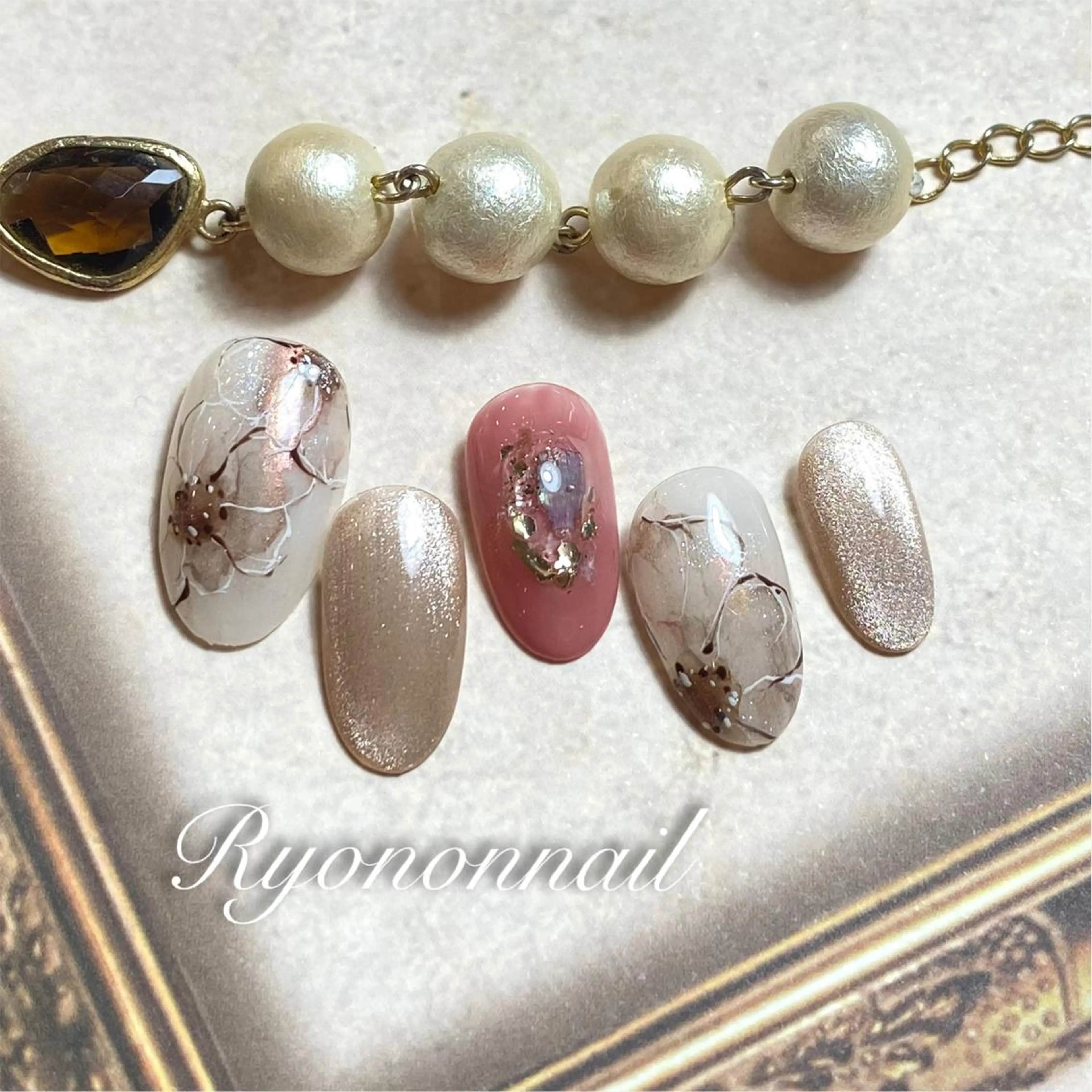 ネイル Ryononnail(リョノンネイル)所属・Ryononnail 上谷典子のネイルデザイン