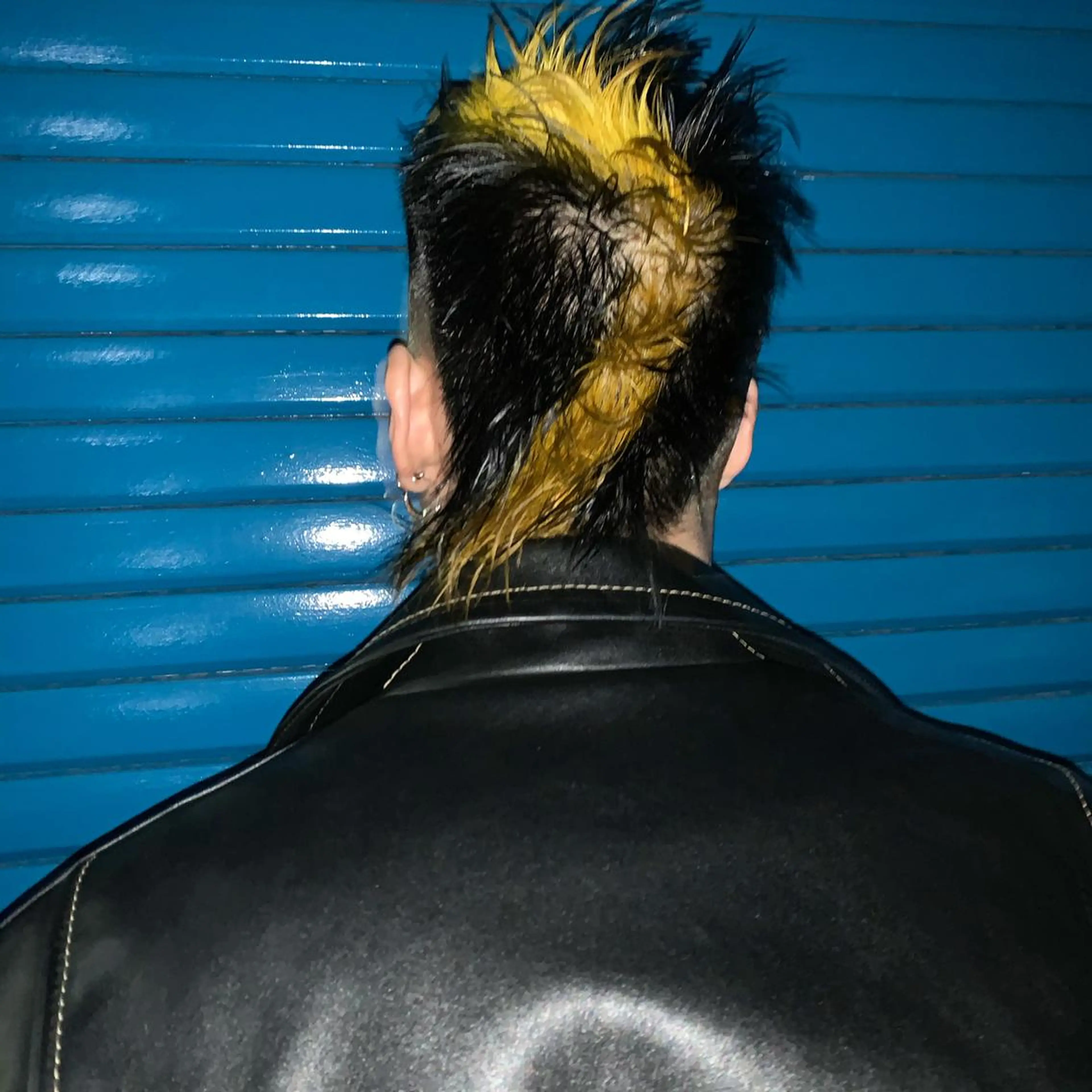 ショート カラー メンズ デザインカラー ✂韓国レイヤー 🦋みやび🪽のヘアスタイル