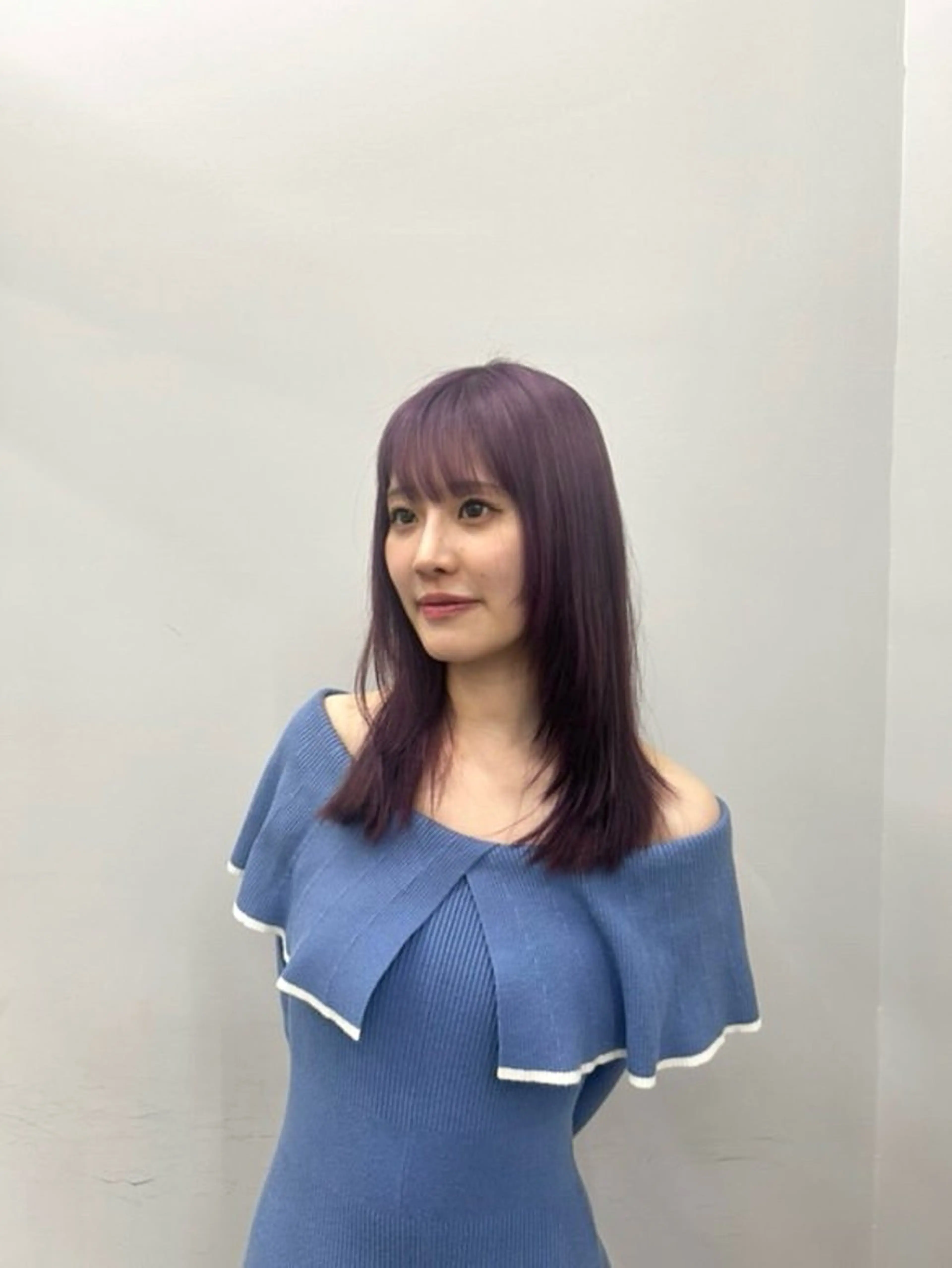 セミロング カラー 吉田 菫のヘアスタイル