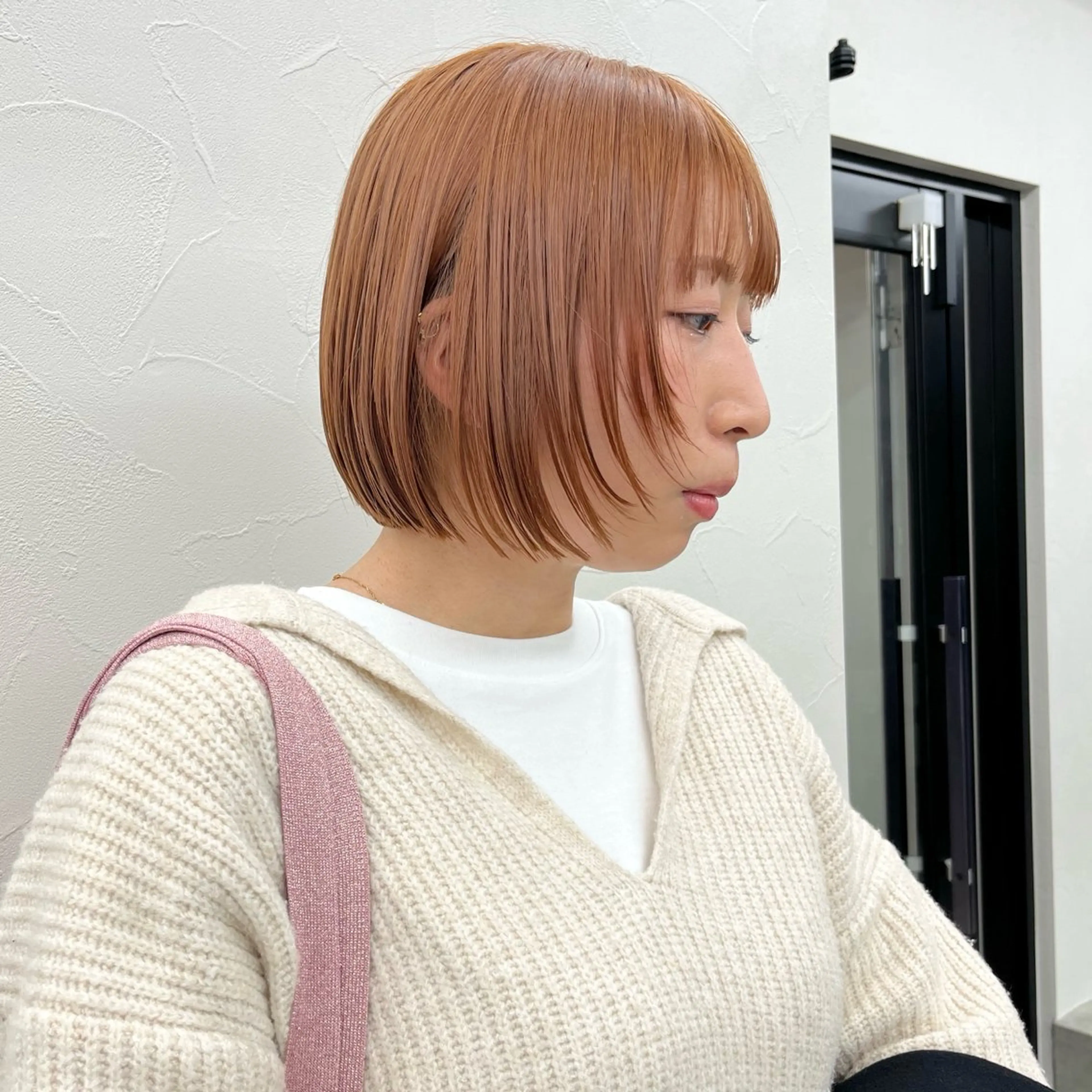 ショート カラー ボブレイヤー ベージュカラー ブリーチ ブリーチなしカラー オレンジ カット ヘアカラー トリートメント 初めてのショート お任せください✂️のヘアスタイル