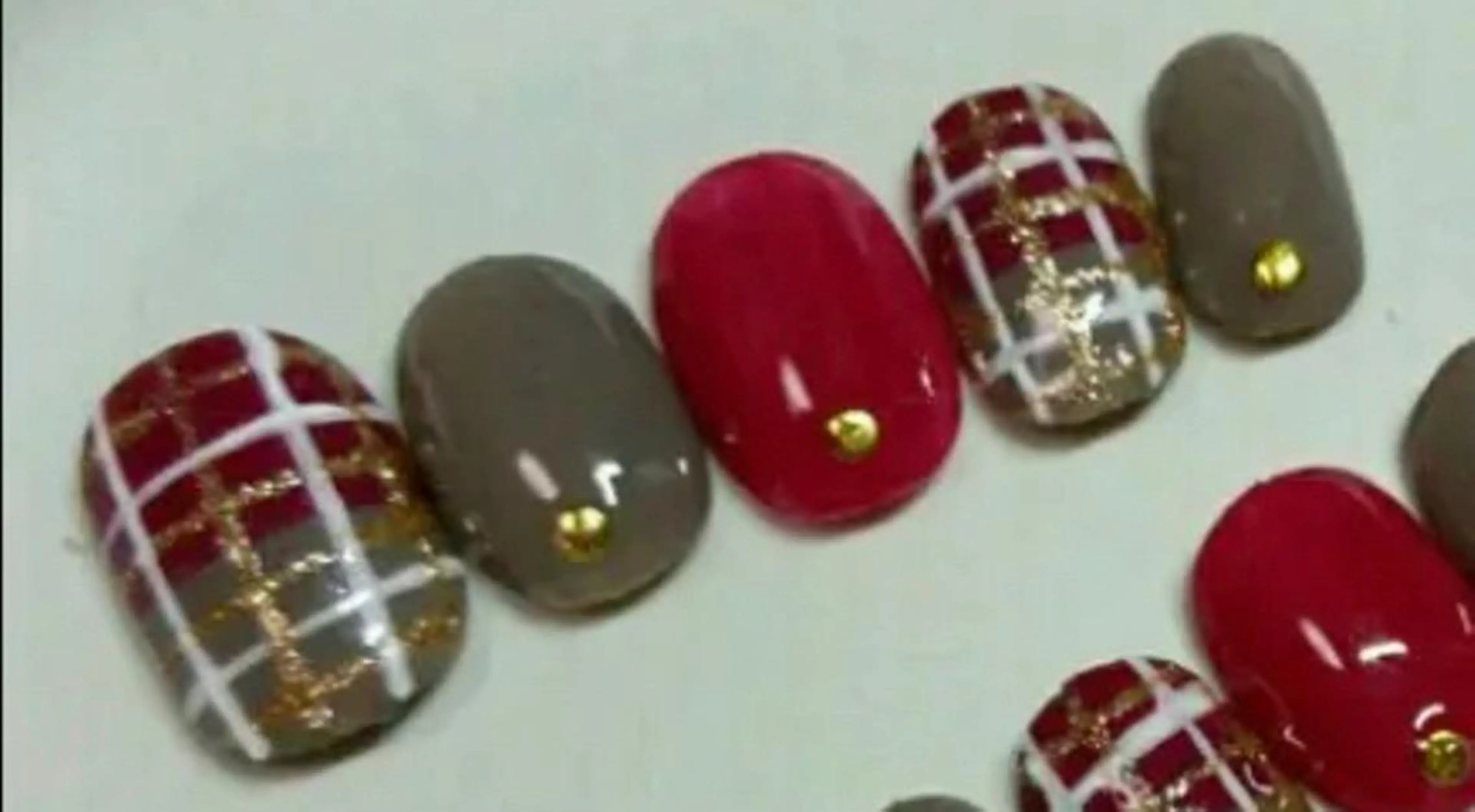 ネイル ハンドネイル ゲン レイカのネイルデザイン