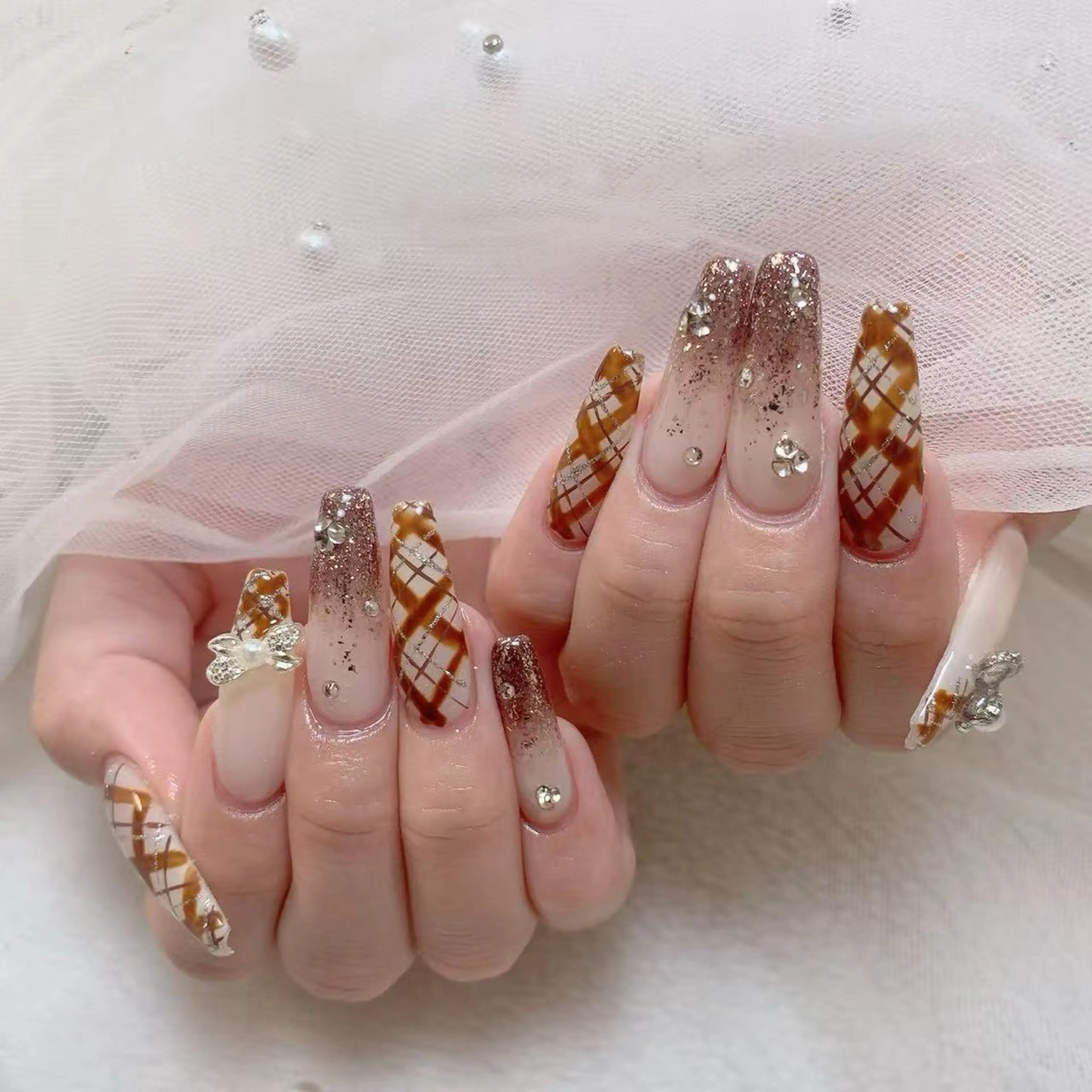 ネイル ハンドネイル ネイルサロン lotusのネイルデザイン