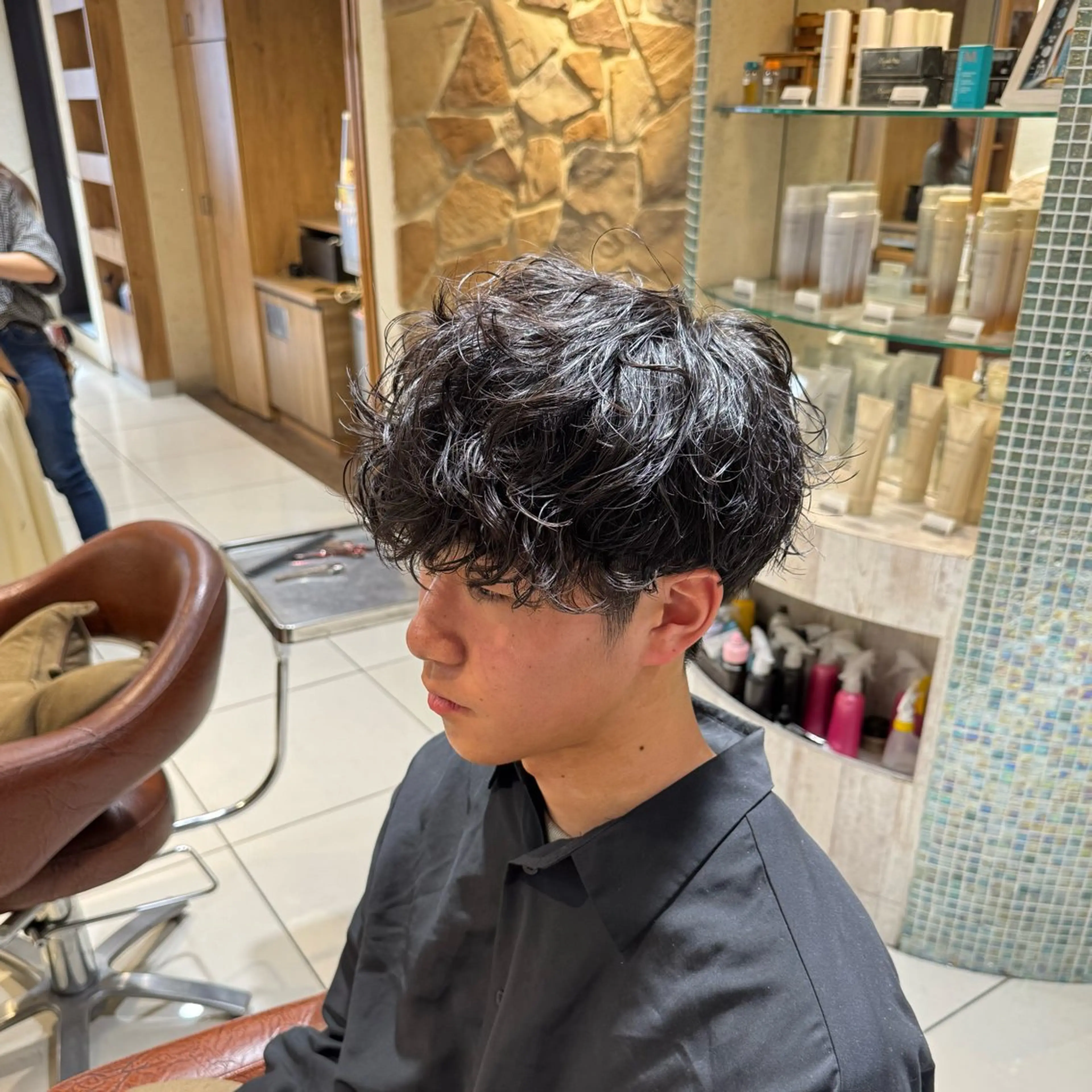 ショート カラー パーマ ヘアアレンジ メンズ カット パーマ シャドウパーマ 石見のヘアスタイル