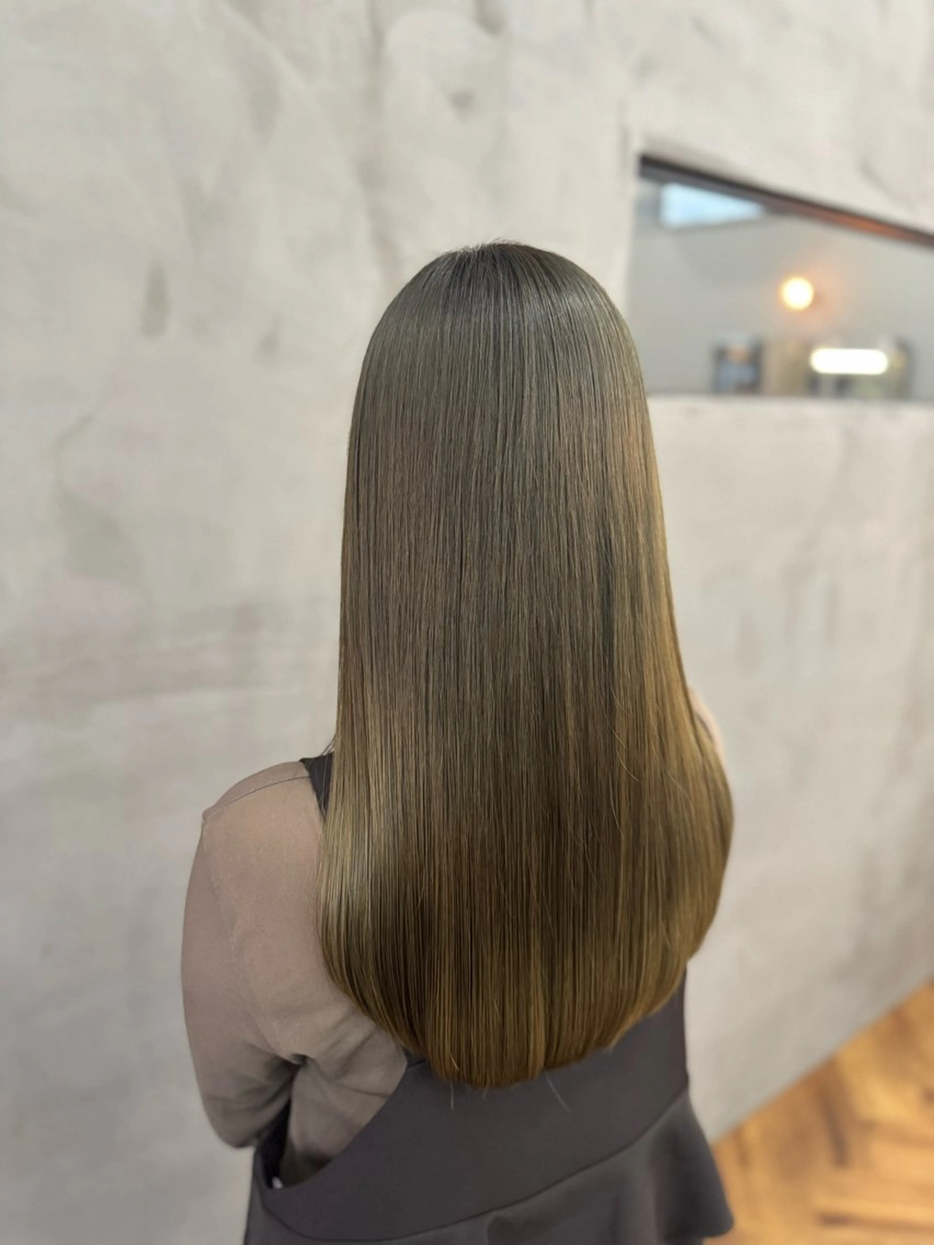 ロング カラー 髪質改善 ヘアカラー 縮毛矯正 トリートメント Hairsalon e.na所属・髪質改善/縮毛矯正/ 艶髪/こたろうのヘアスタイル