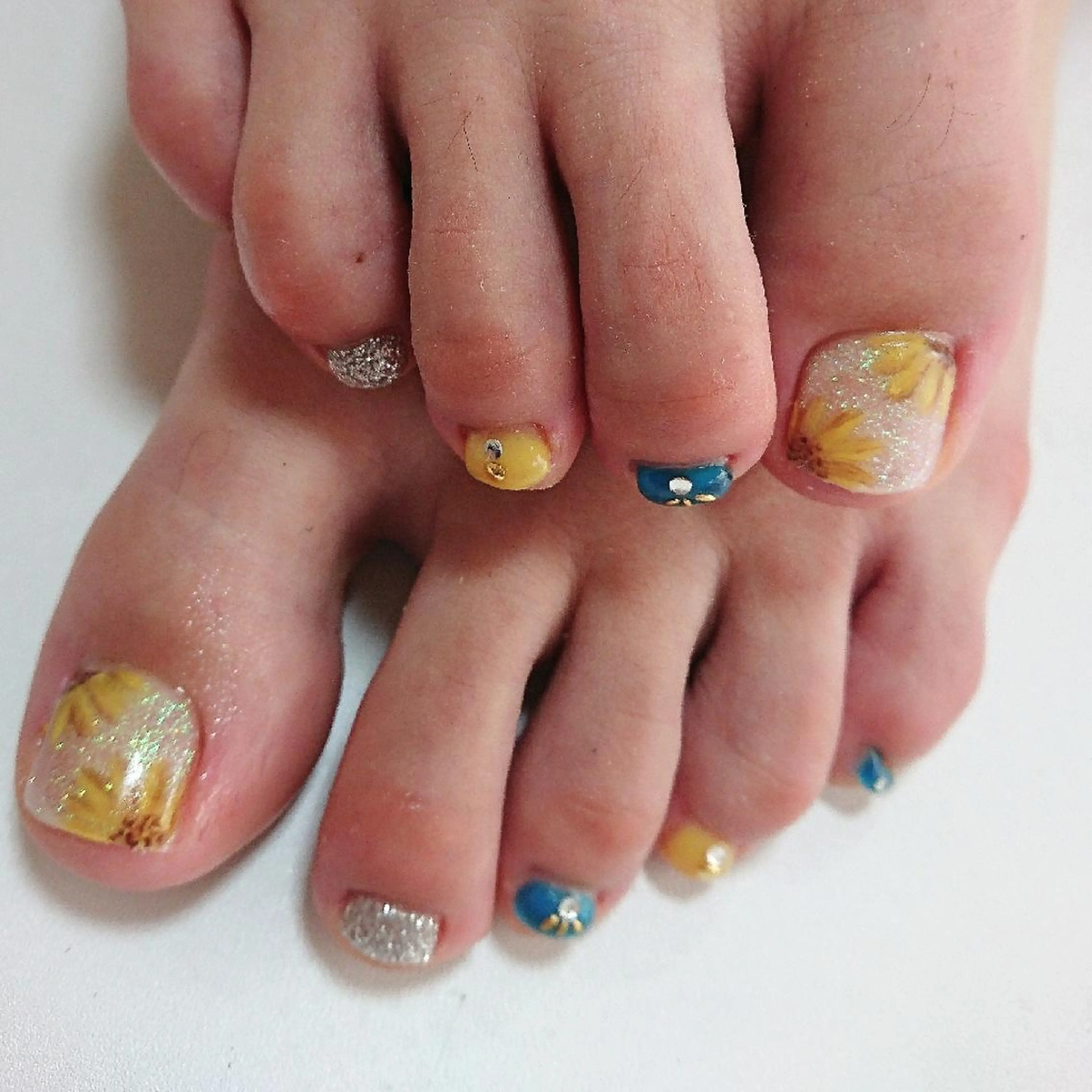 ネイル QULEONAIL所属・大城 裕麻のネイルデザイン