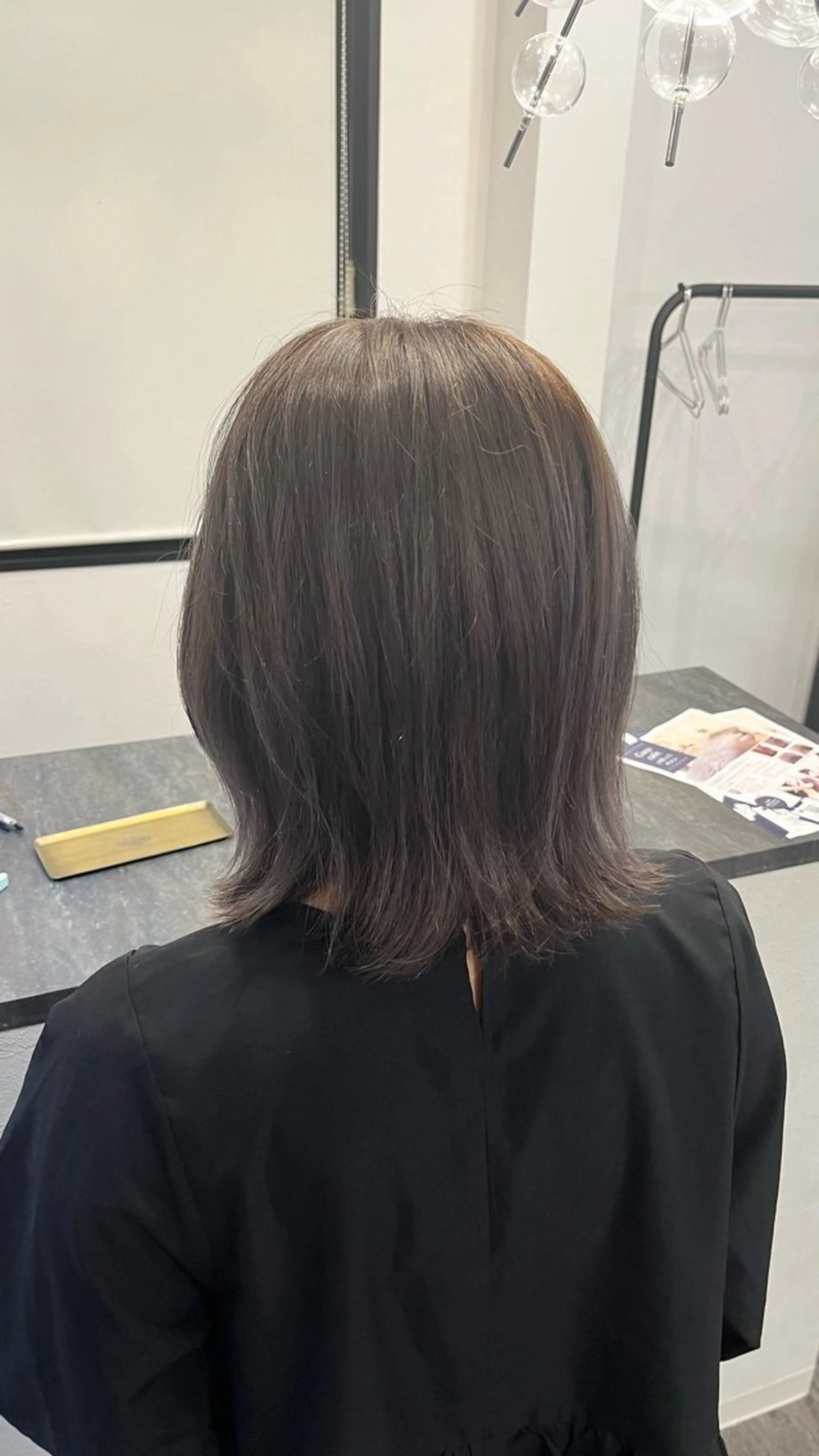 ミディアム カラー レイヤーカット 外ハネヘア カット ヘアカラー トリートメント Lilith所属・安藤 誠斗のヘアスタイル