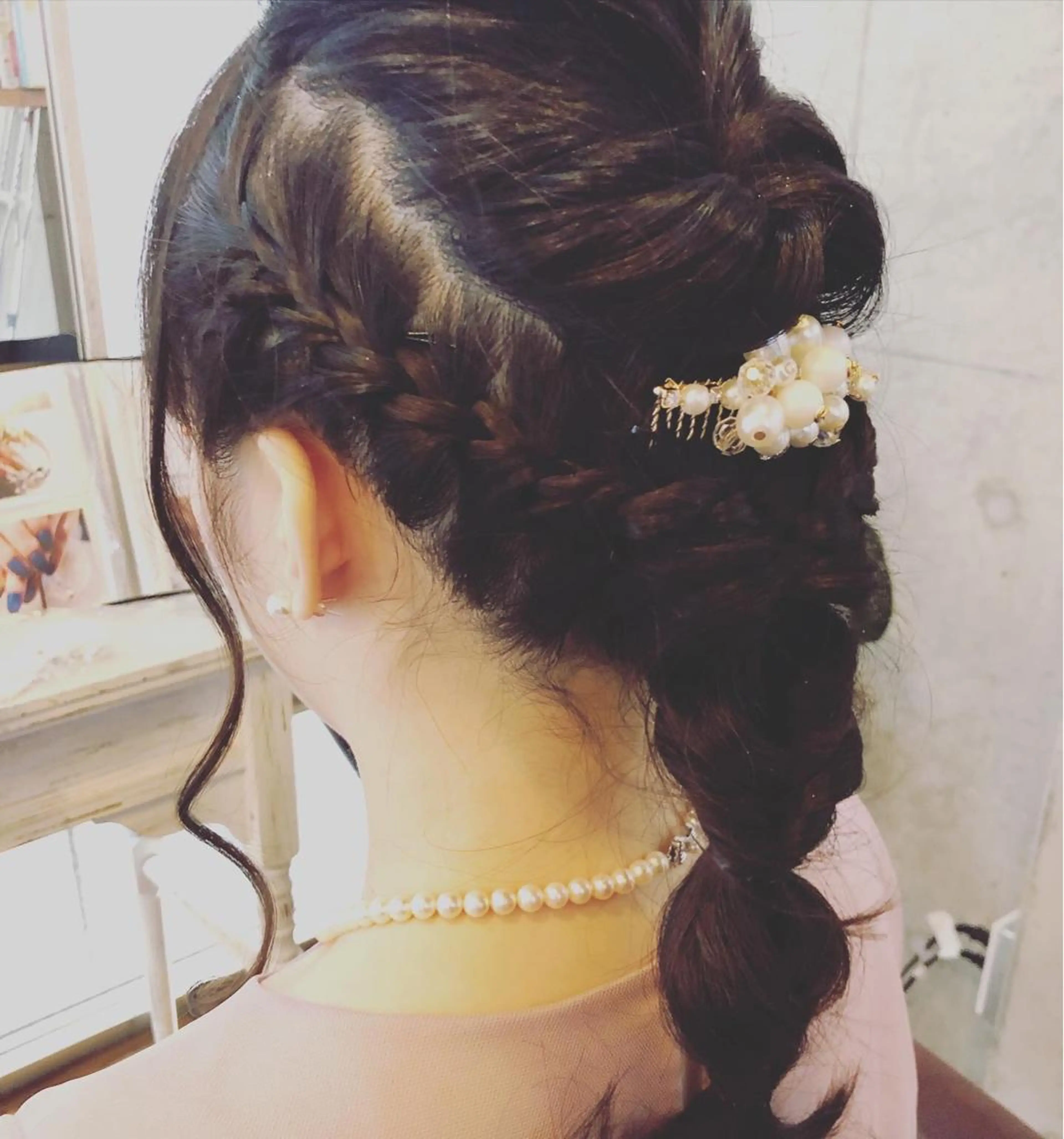 ロング ヘアアレンジ Lilith by M-TRIBEのヘアスタイル