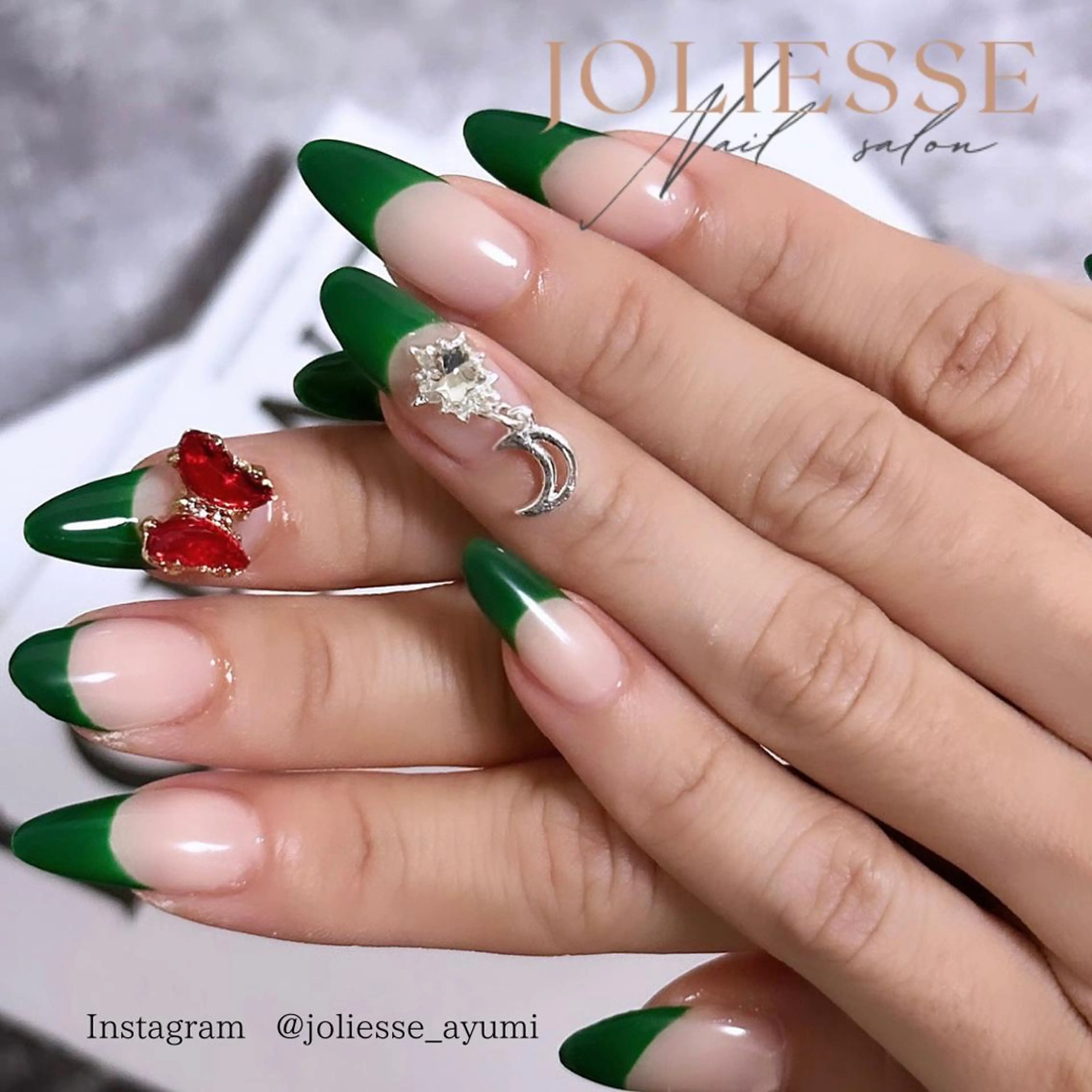 ネイル 冬ネイル クリスマス ハンドネイル joliesse【ジョリエス】所属・JOLIESSE Ayumiのネイルデザイン