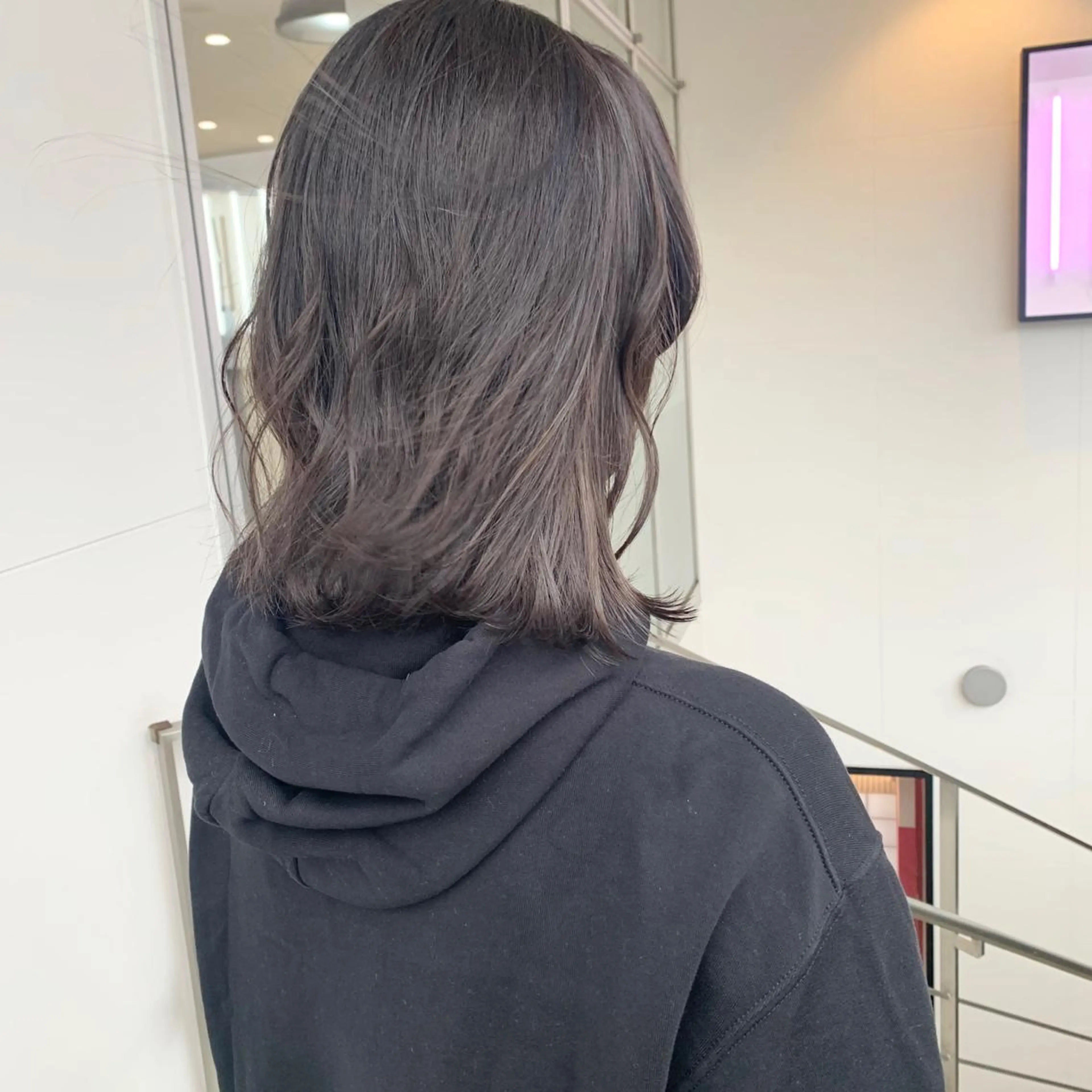 ミディアム カラー グレージュ ハイライトカラー ハイライト ハッシュカット/ハイ トーン/MANAMIのヘアスタイル