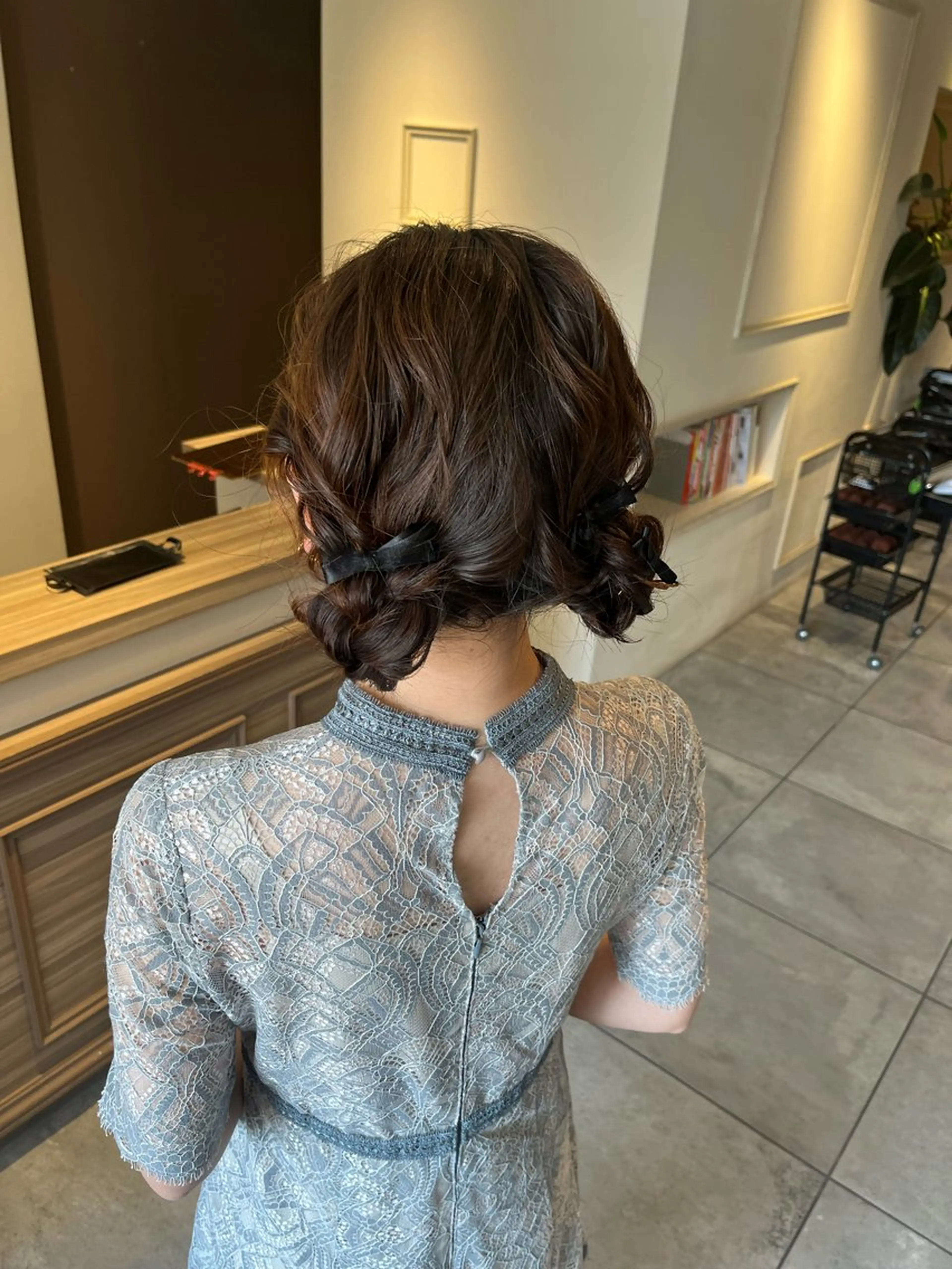 ミディアム ヘアアレンジ お団子ヘア ヘアセット 川越 輝梨奈のヘアスタイル