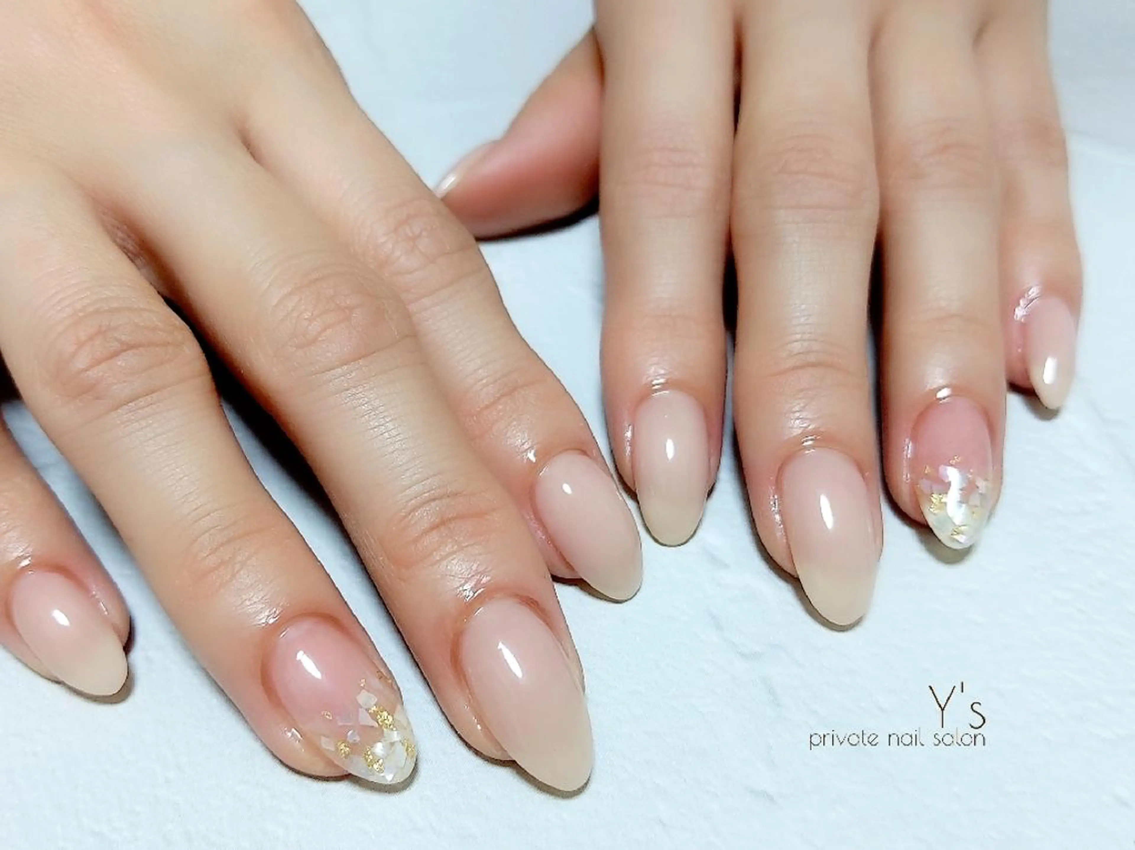 ネイル ハンドネイル YUMI NAGAI  のネイルデザイン