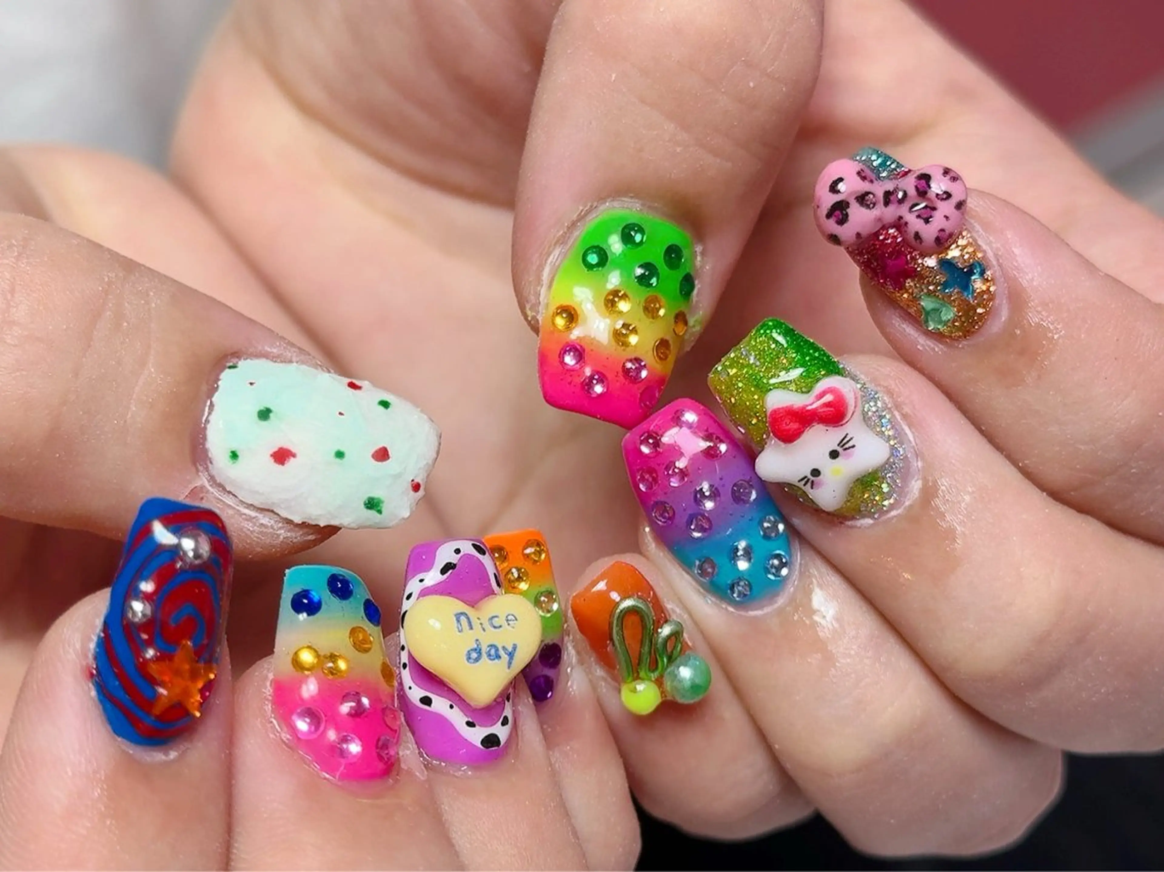 ネイル ハンドネイル Nail Atelier IamI所属・アイアムアイ 大村磨衣のネイルデザイン