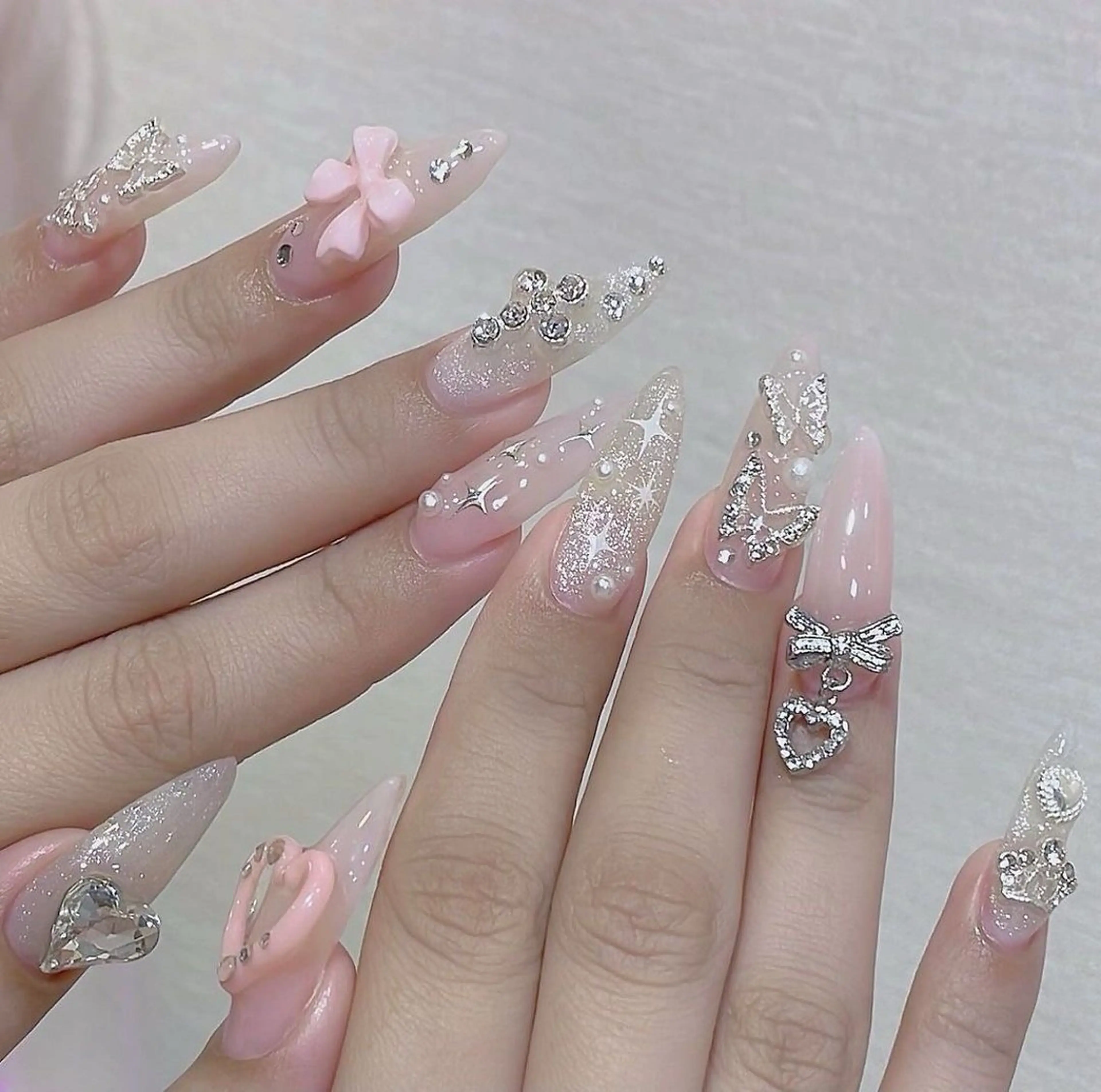ネイル フレンチネイル ロングネイル マグネットネイル スカルプネイル スーパーロングネイル ハンドネイル ハンドケア Nihonthy Nail 新宿所属・Nihonthy Nail 新宿のネイルデザイン
