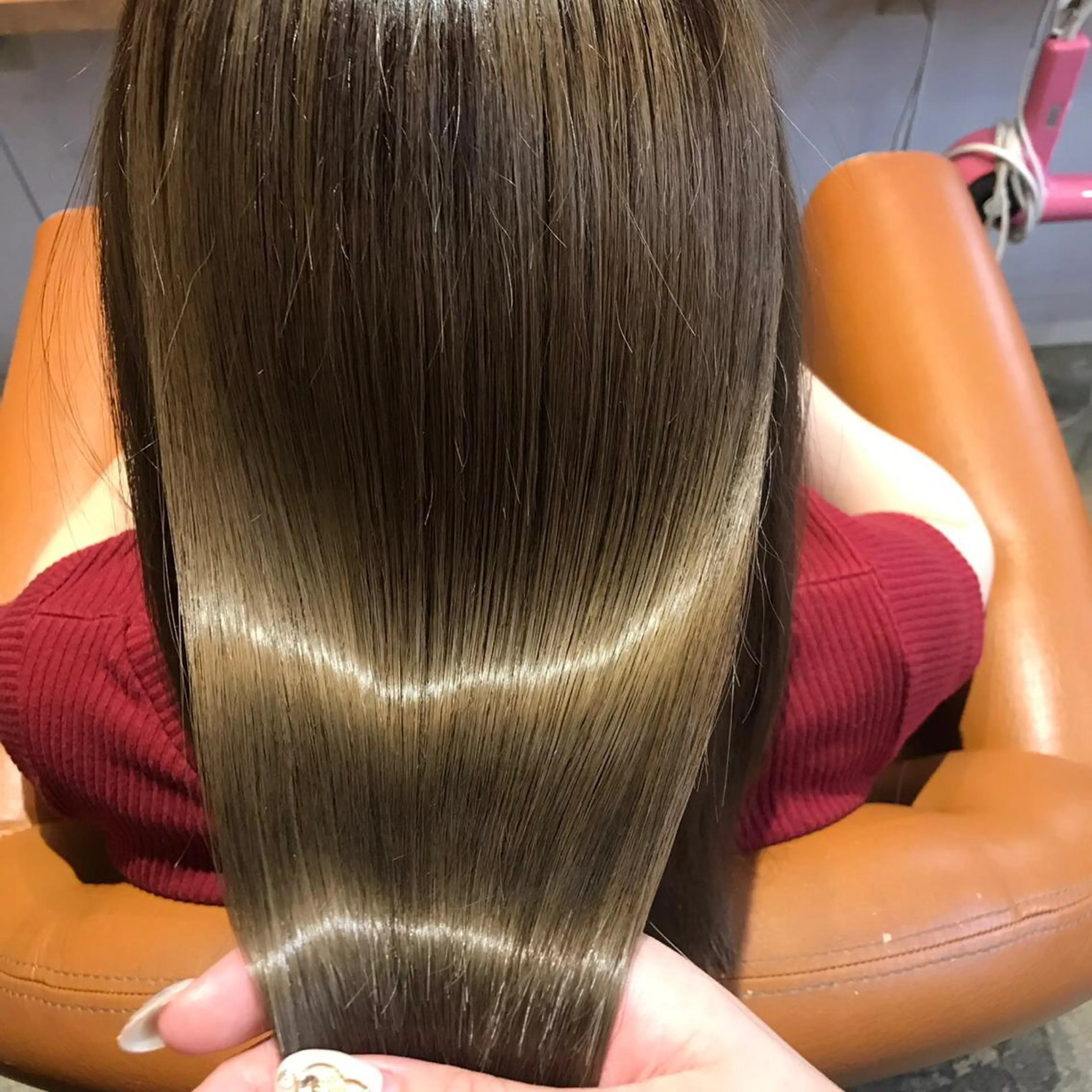 ロング カラー レイヤー×髪質改善 マネージャー安藤光司のヘアスタイル