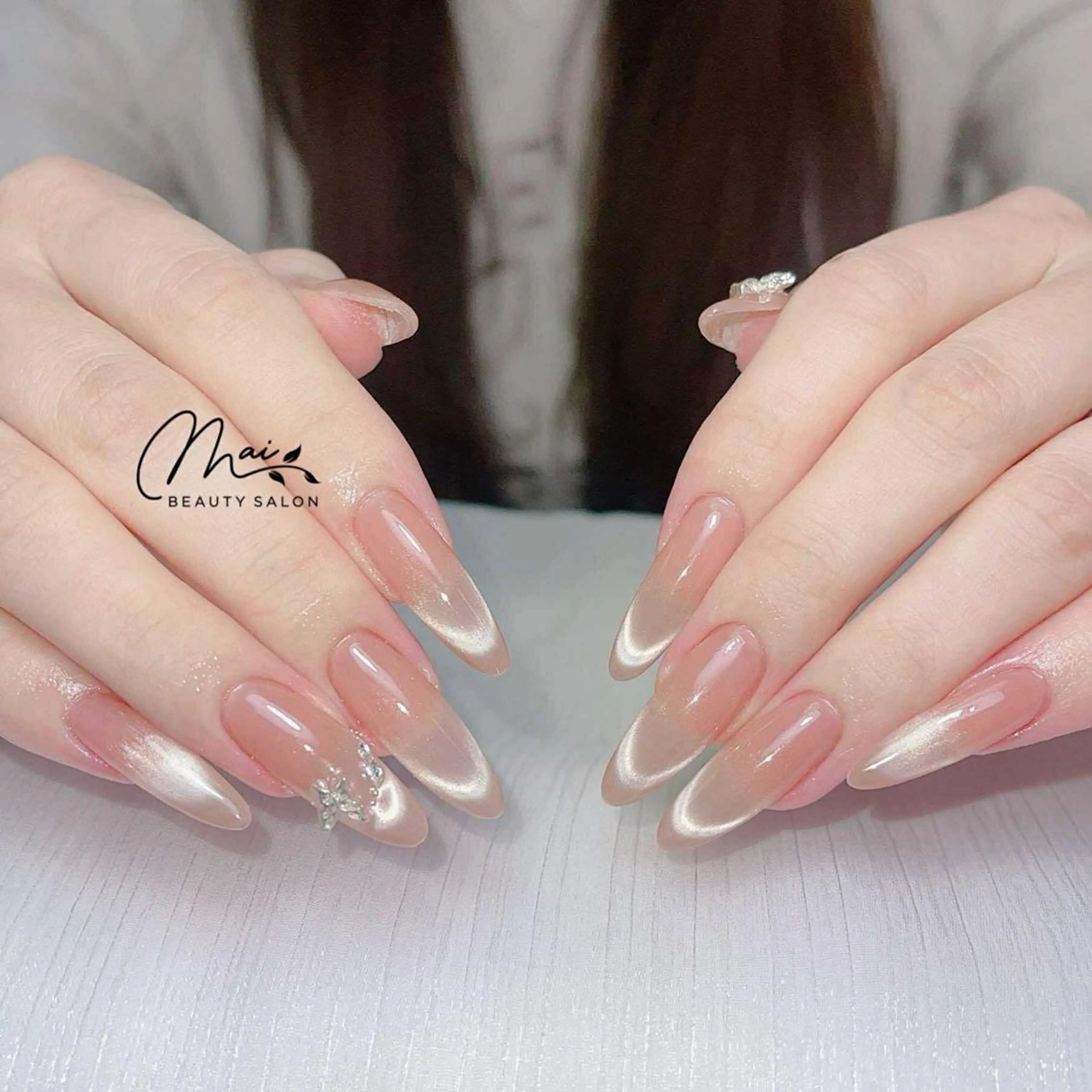 ネイル オーロラネイル チークネイル 長さ出し フラッシュネイル フットネイル MaiBeauty To Toのネイルデザイン