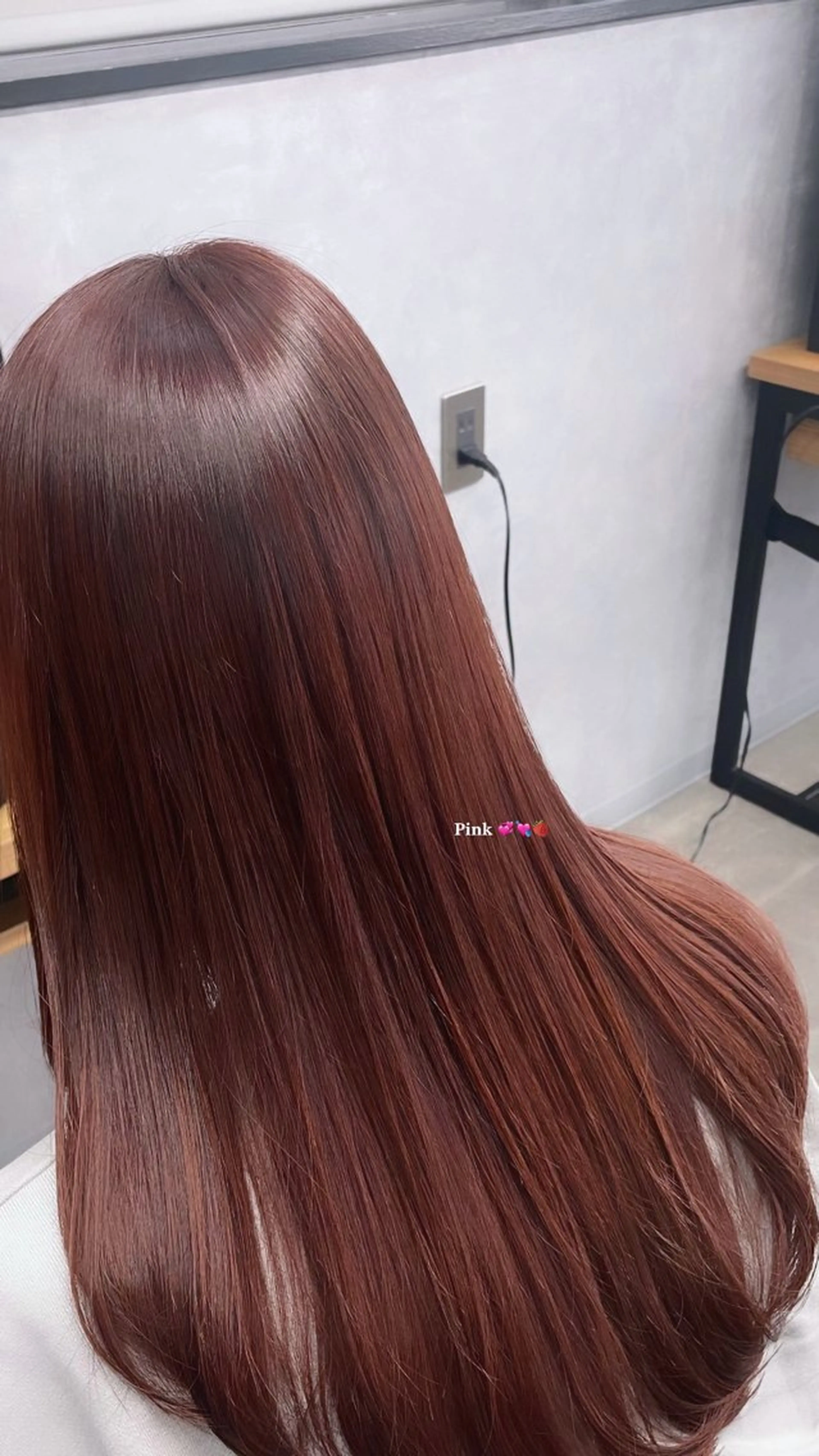 カラー ピンクカラー カット ヘアカラー 🪡 KIMU🪡🎀のヘアスタイル