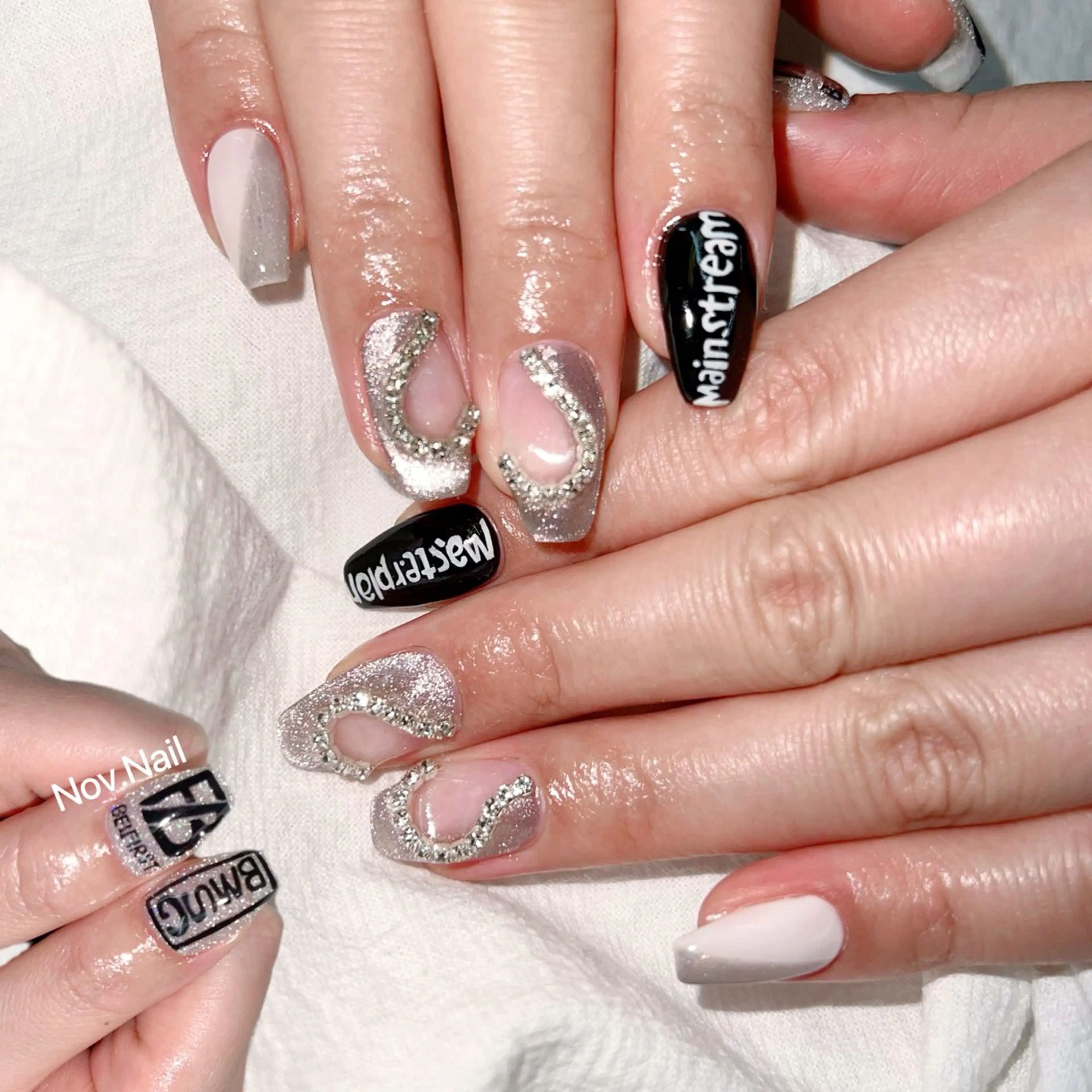 ネイル Nov. ネイルサロンのネイルデザイン