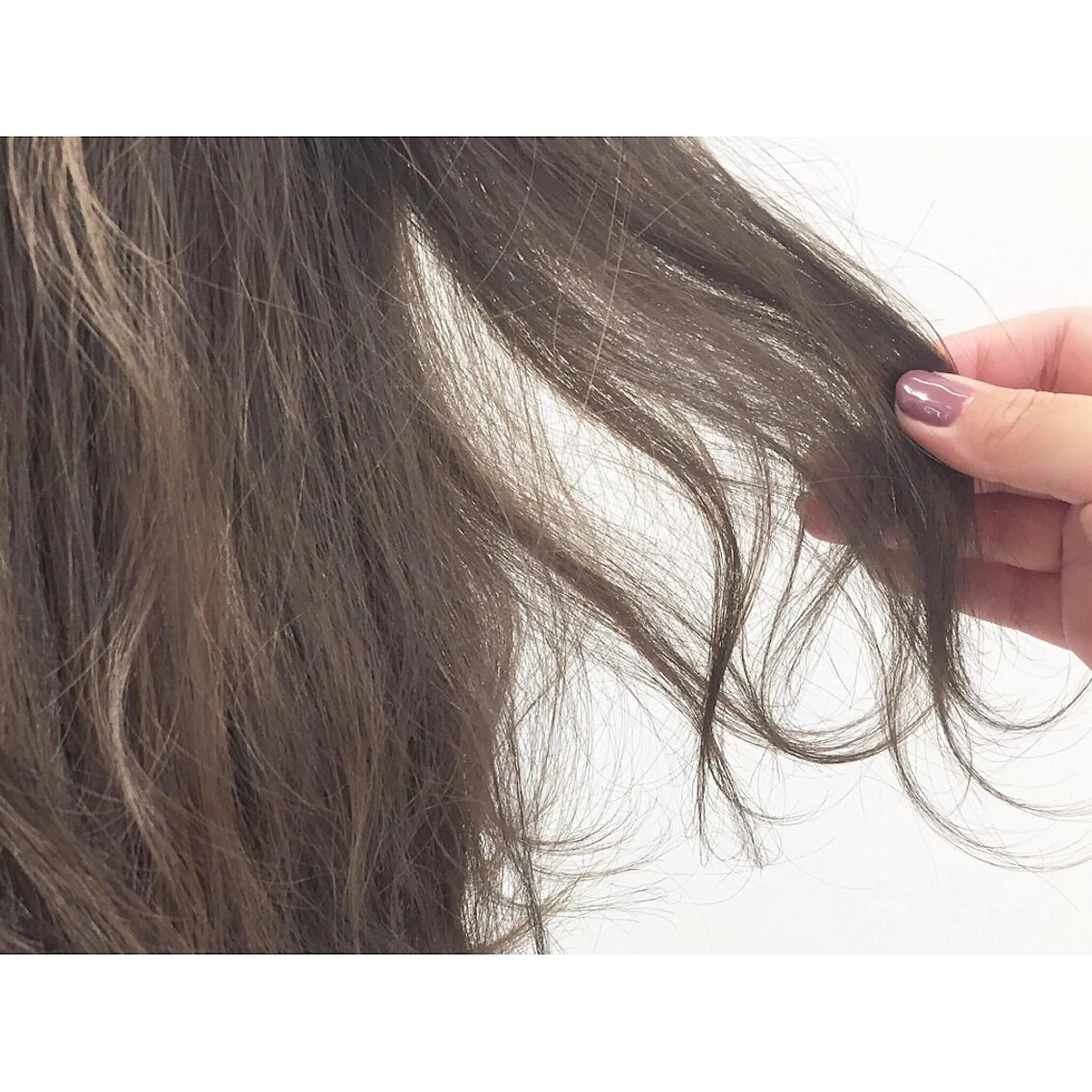 セミロング カラー ヘアアレンジ ベージュカラー 透明感カラー ヘアカラー トリートメント 透明感♡︎♡︎ 佐々木早苗のヘアスタイル