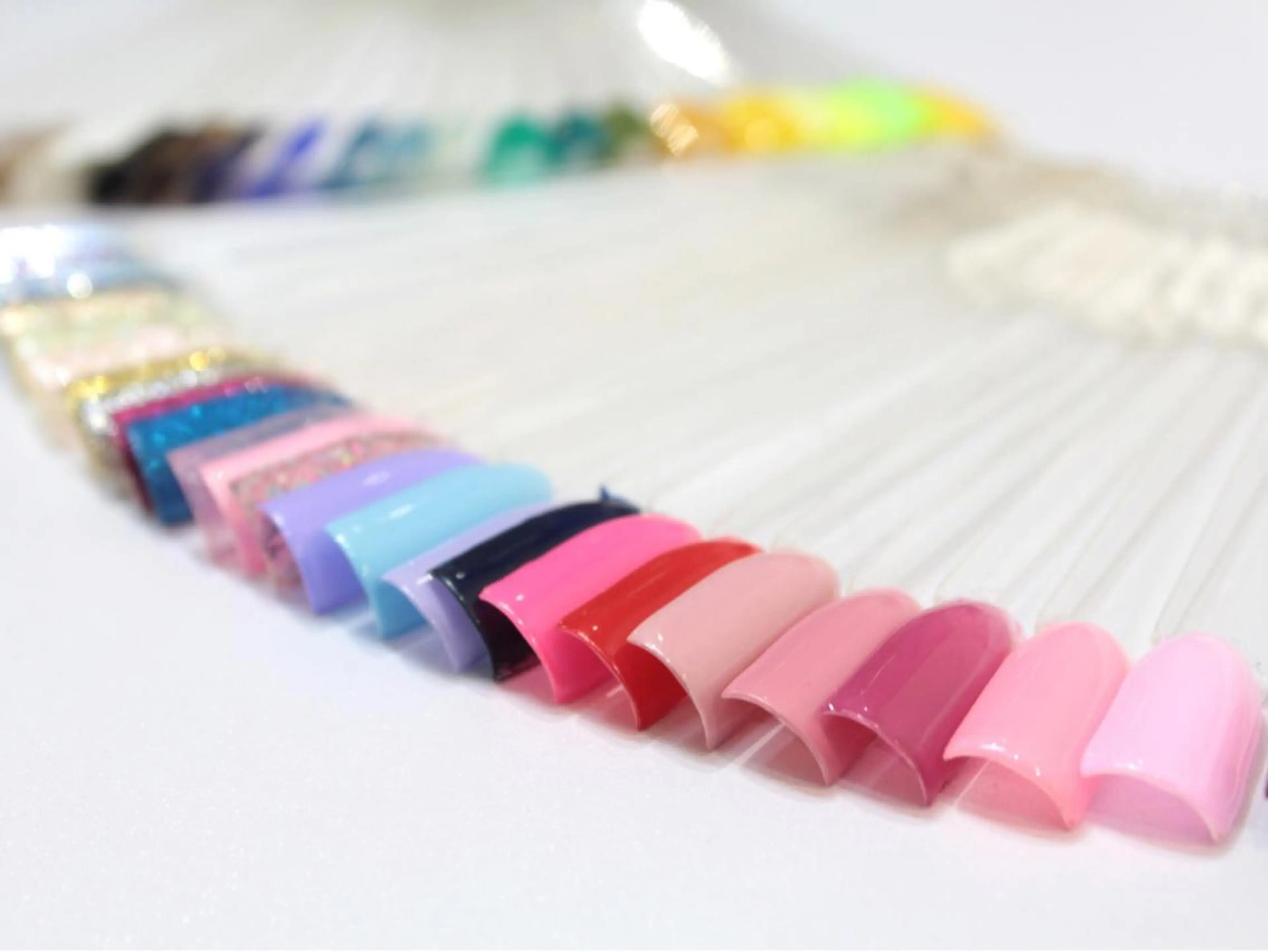 ワンカラーファイリング、甘皮処理込み。の写真