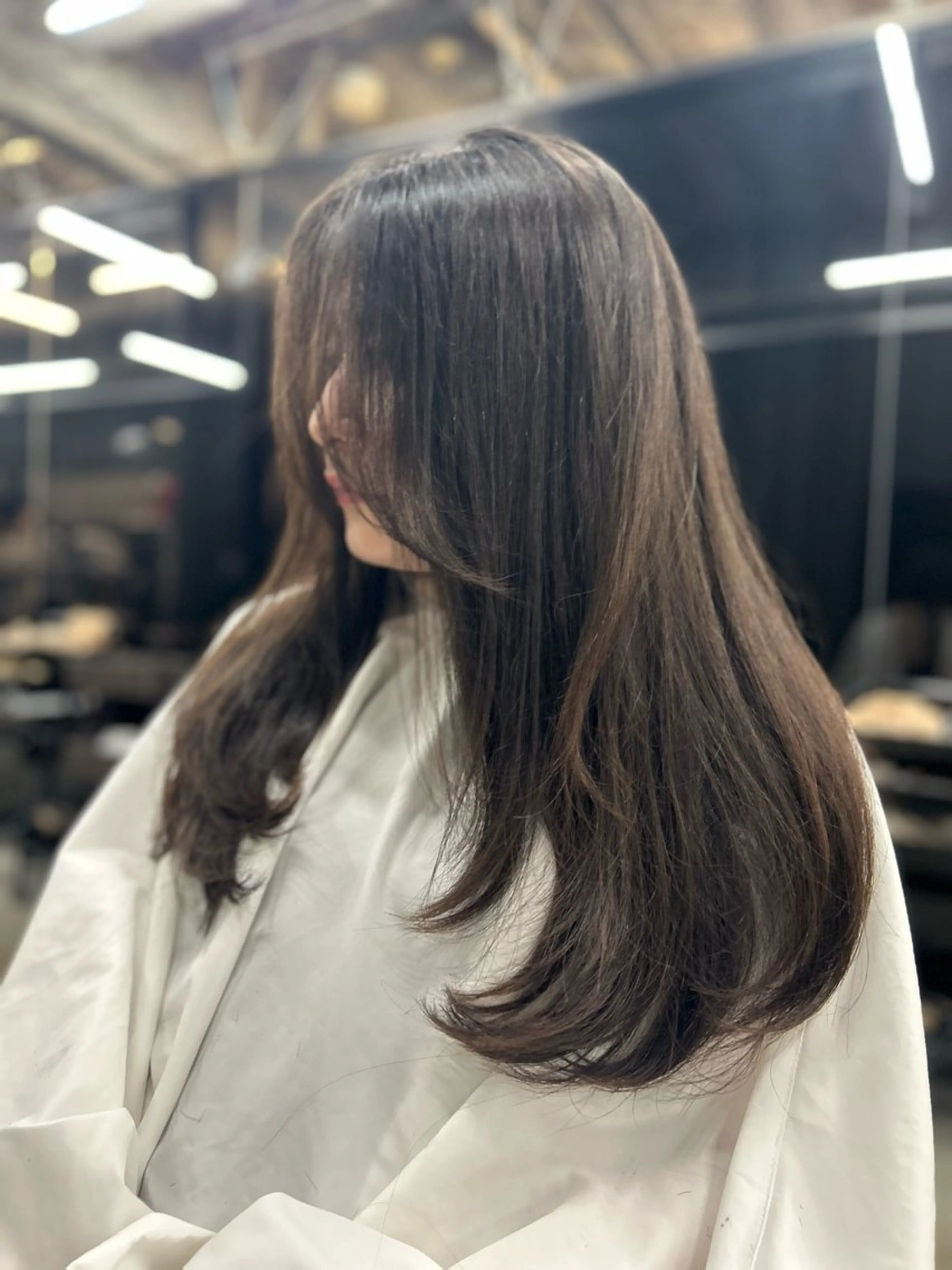 ロング レイヤーカット ICY表参道所属・ERIKA YAMAMOTOのヘアスタイル