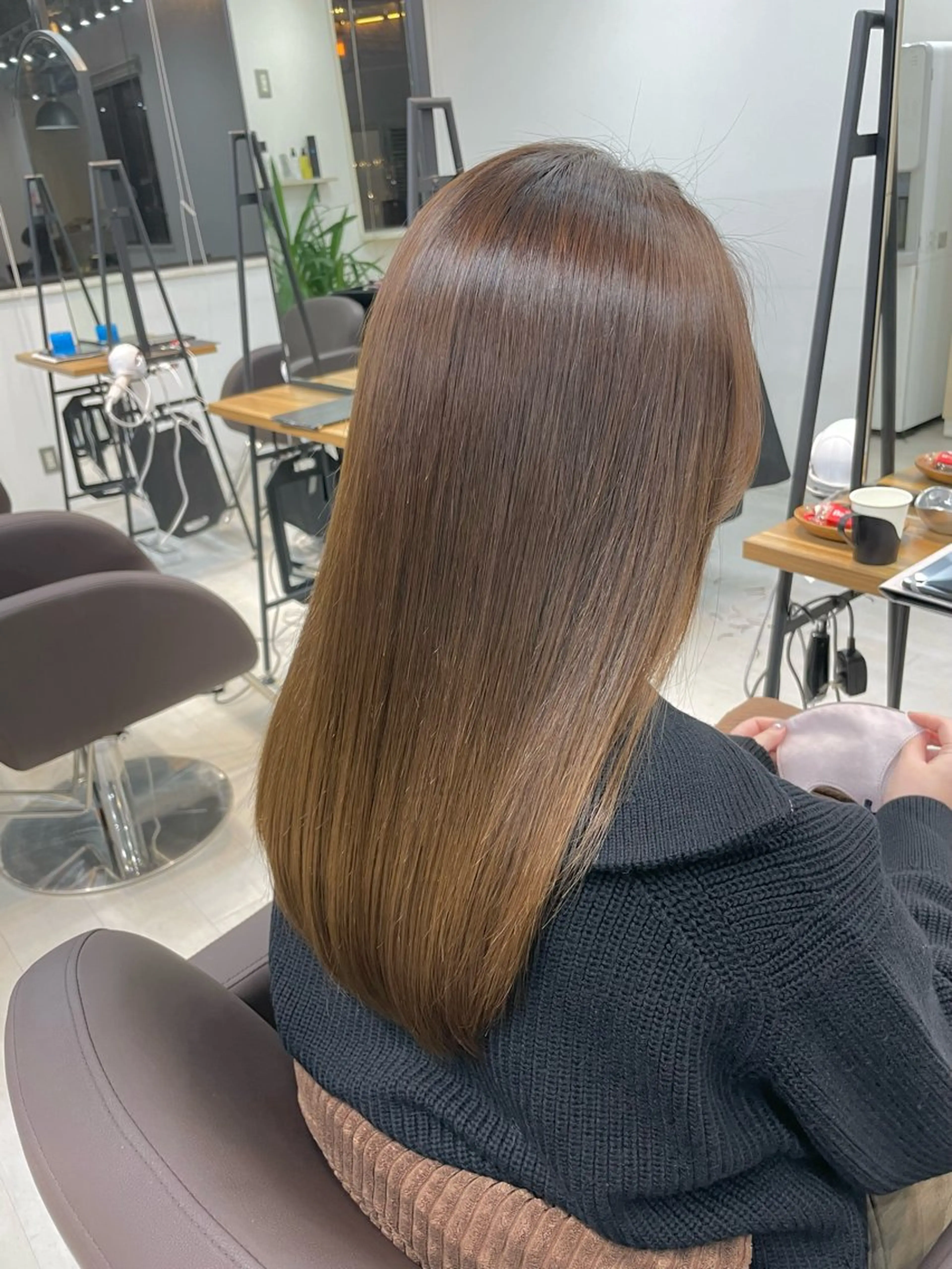 セミロング カラー パーマ 髪質改善 縮毛矯正 カット 縮毛矯正 トリートメント 加藤 雄大のヘアスタイル