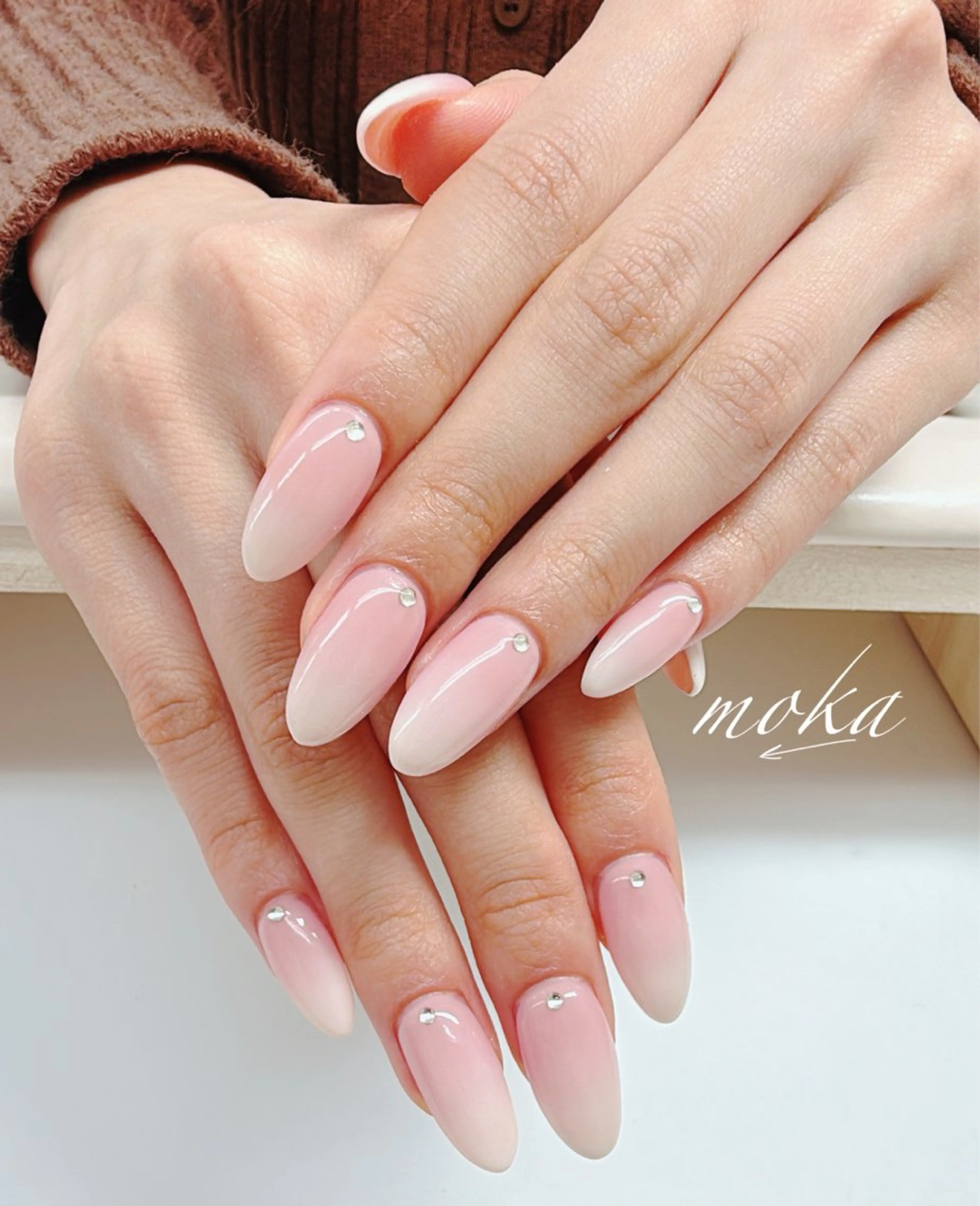 ネイル ハンドネイル ハンドケア 胡蝶蘭レディースサロ ンNailMOKAのネイルデザイン