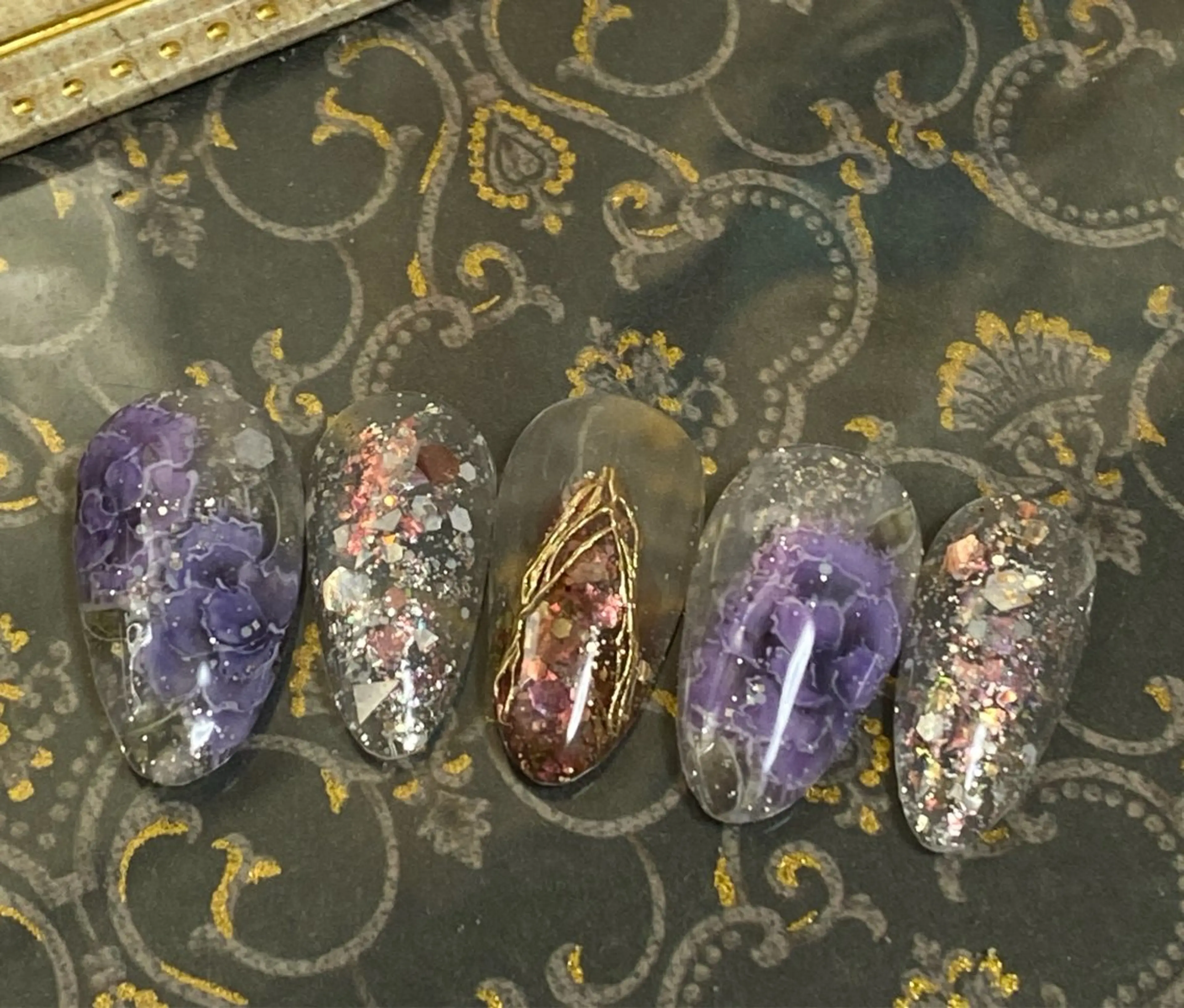 ネイル ラメ(グリッター) 自宅ネイルサロン ♦️nuance♦️のネイルデザイン