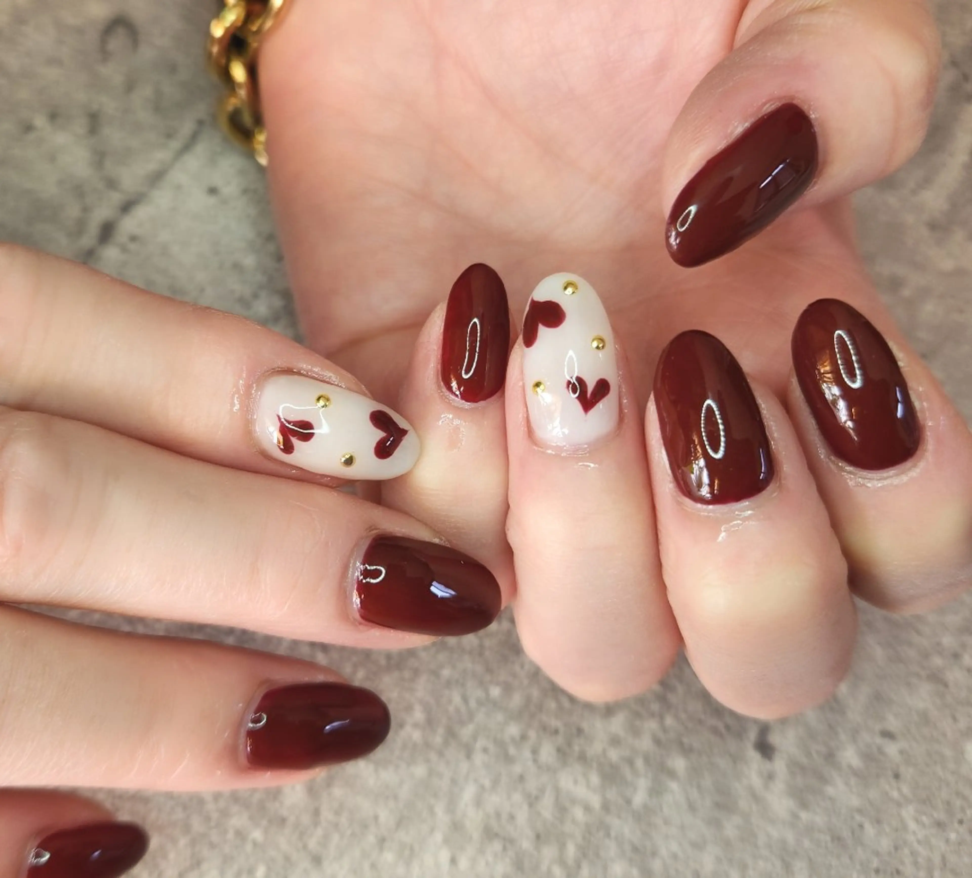 ネイル ボルドー ハート 赤色 バレンタイン ハンドネイル   BENNIEのネイルデザイン