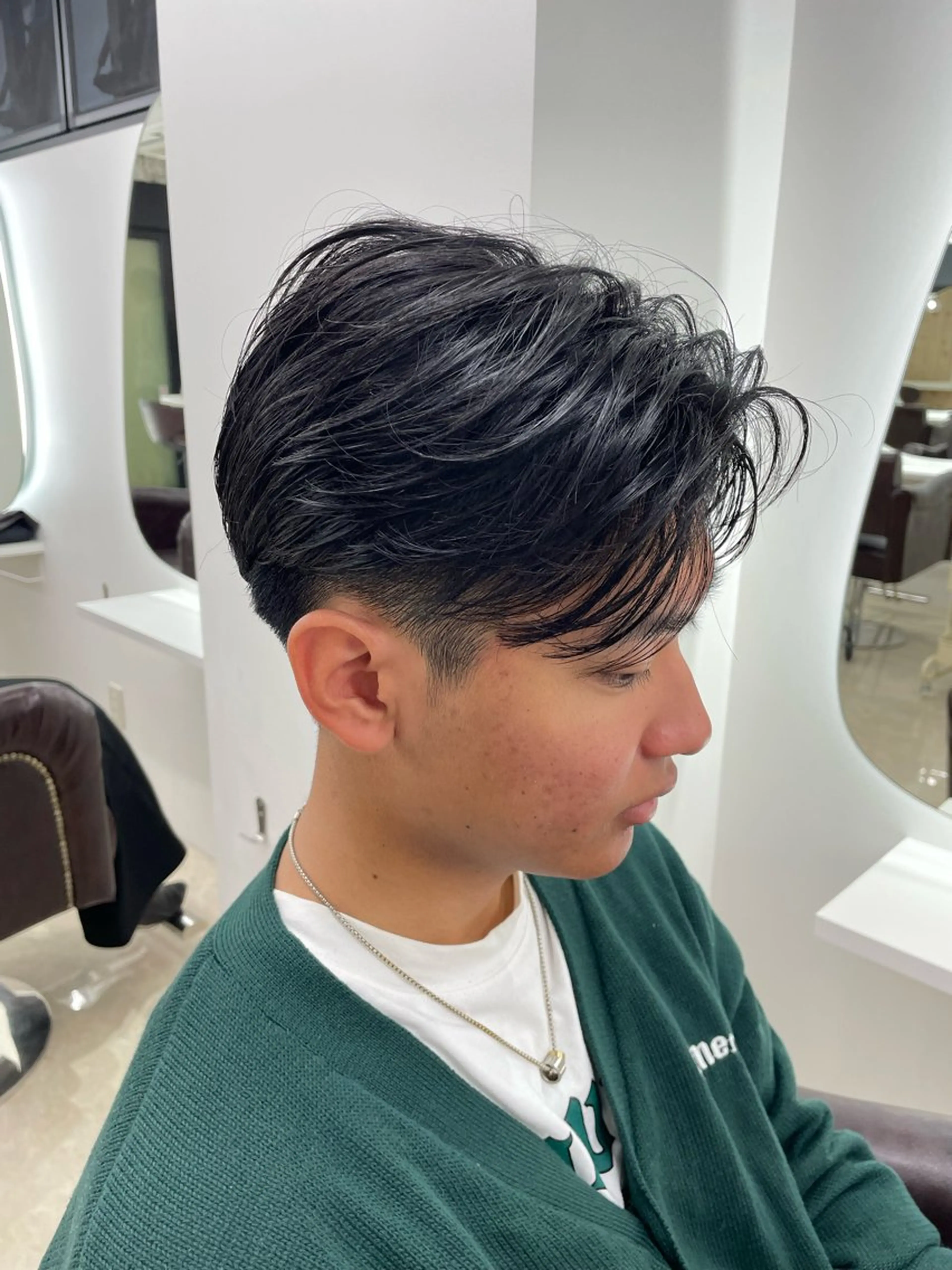 カラー パーマ メンズ カット ヘアカラー パーマ トリートメント ヘアセット 新宿/韓国ヘア/ 髪質改善ストレートのヘアスタイル