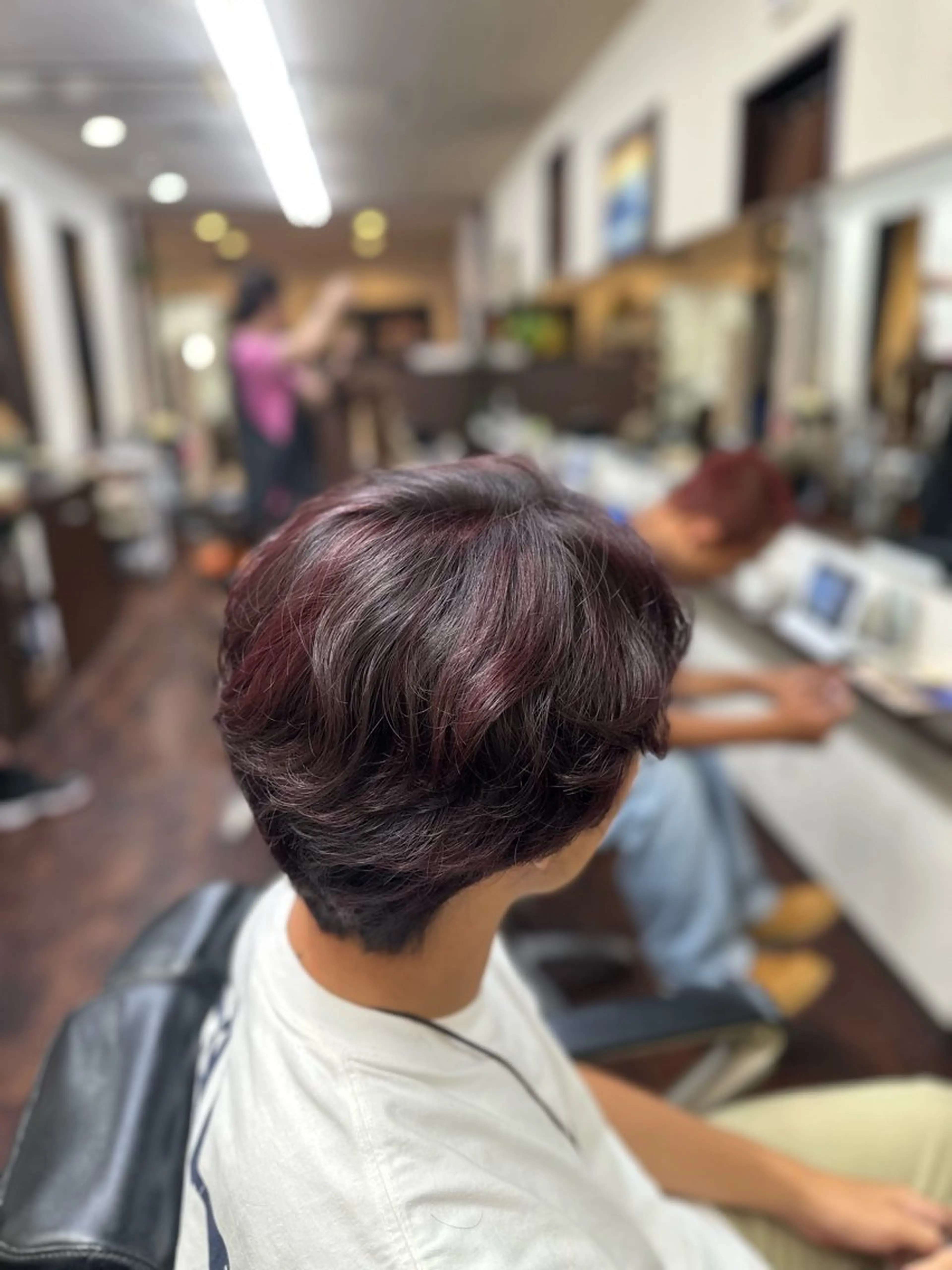 ミディアム ハイライト ヘアカラー トリートメント 鈴木 晴紀のヘアスタイル