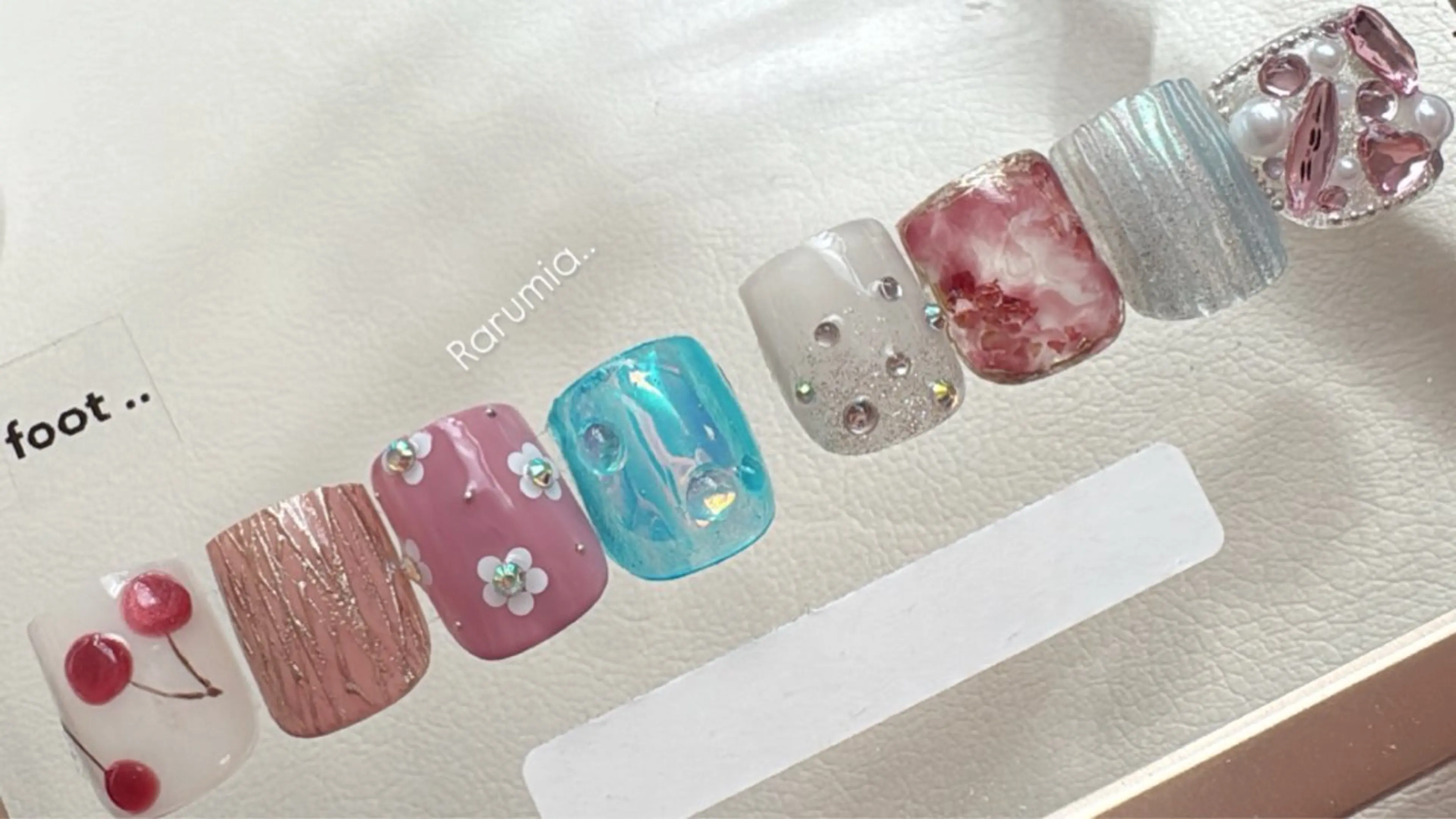 定額　foot🦶親指artの写真