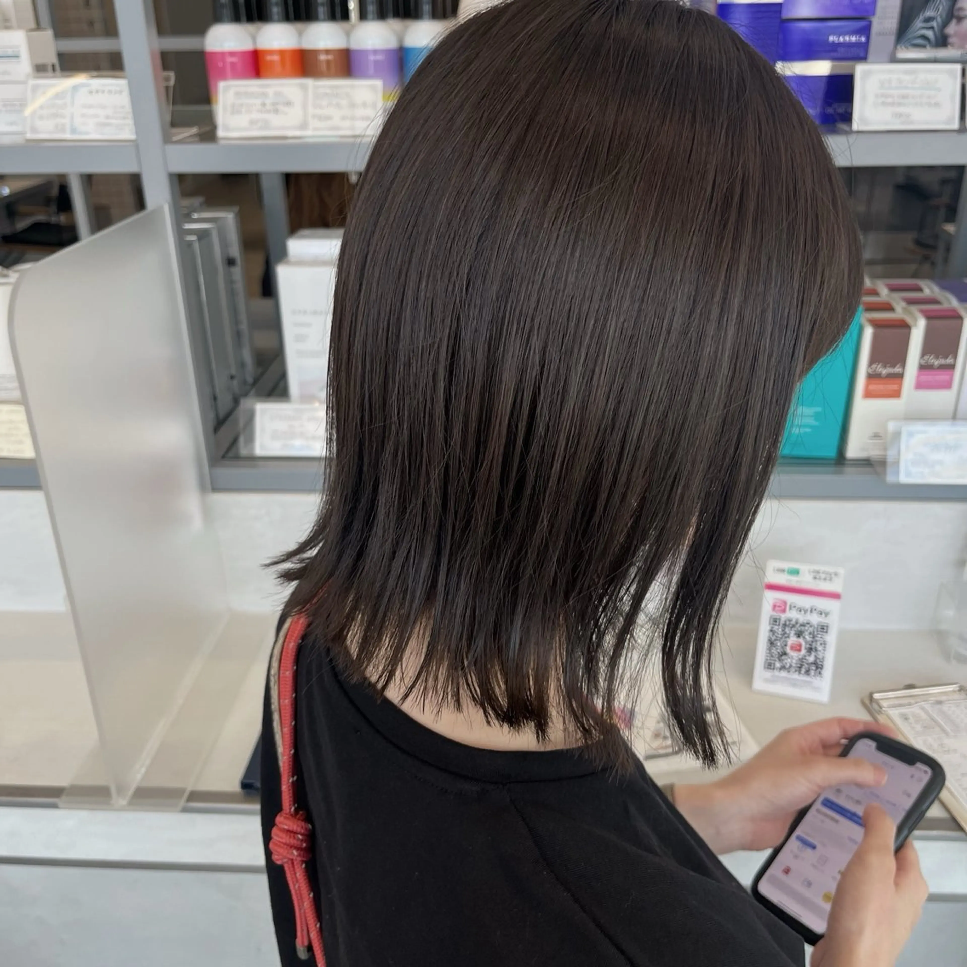 カット＋最高級クオライン縮毛矯正＋トリートメントの写真