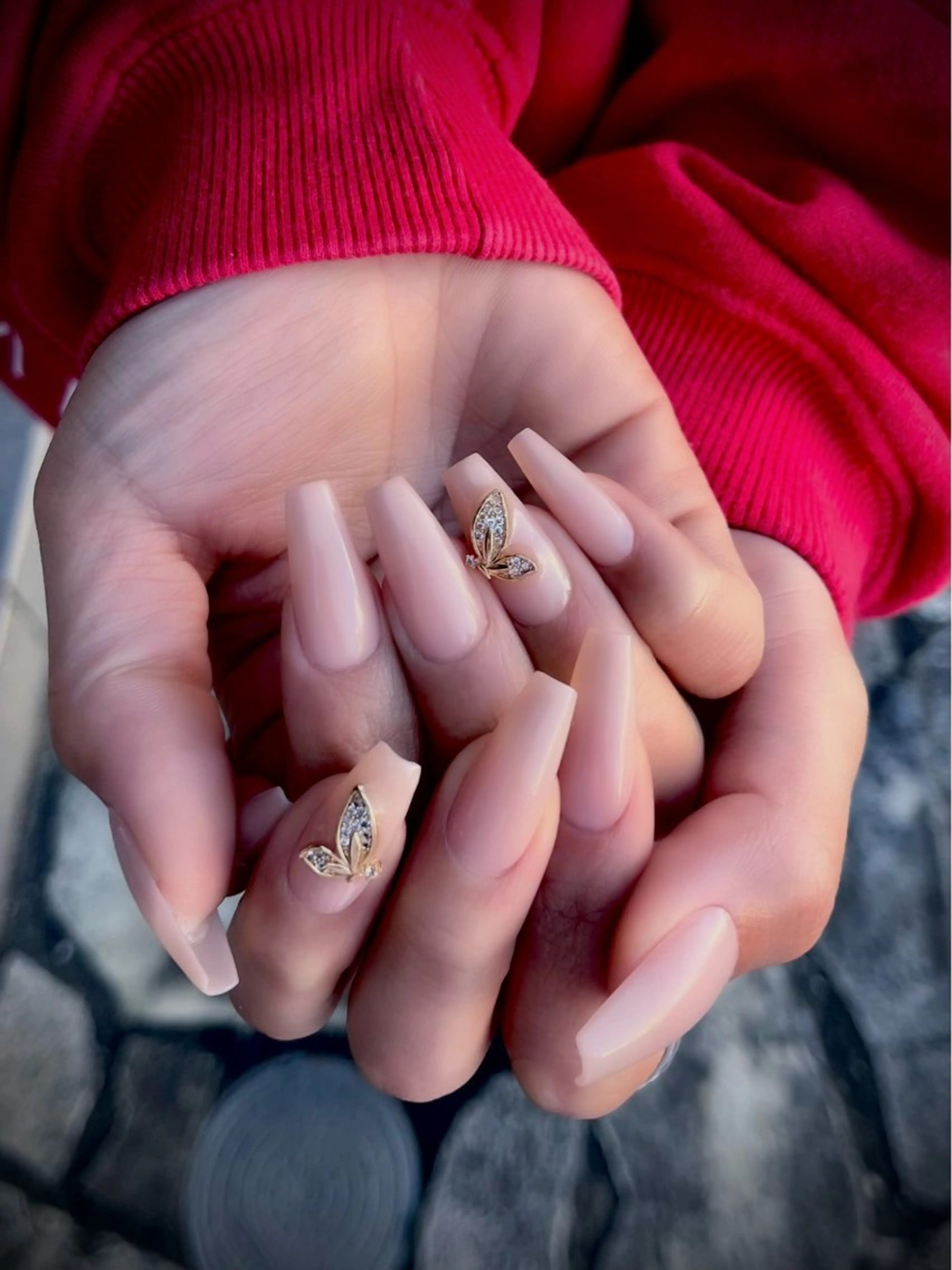 ネイル キラキラネイル マグネットネイル ワンカラーネイル スカルプネイル ワンホンネイル nine.🦋 YUKOのネイルデザイン