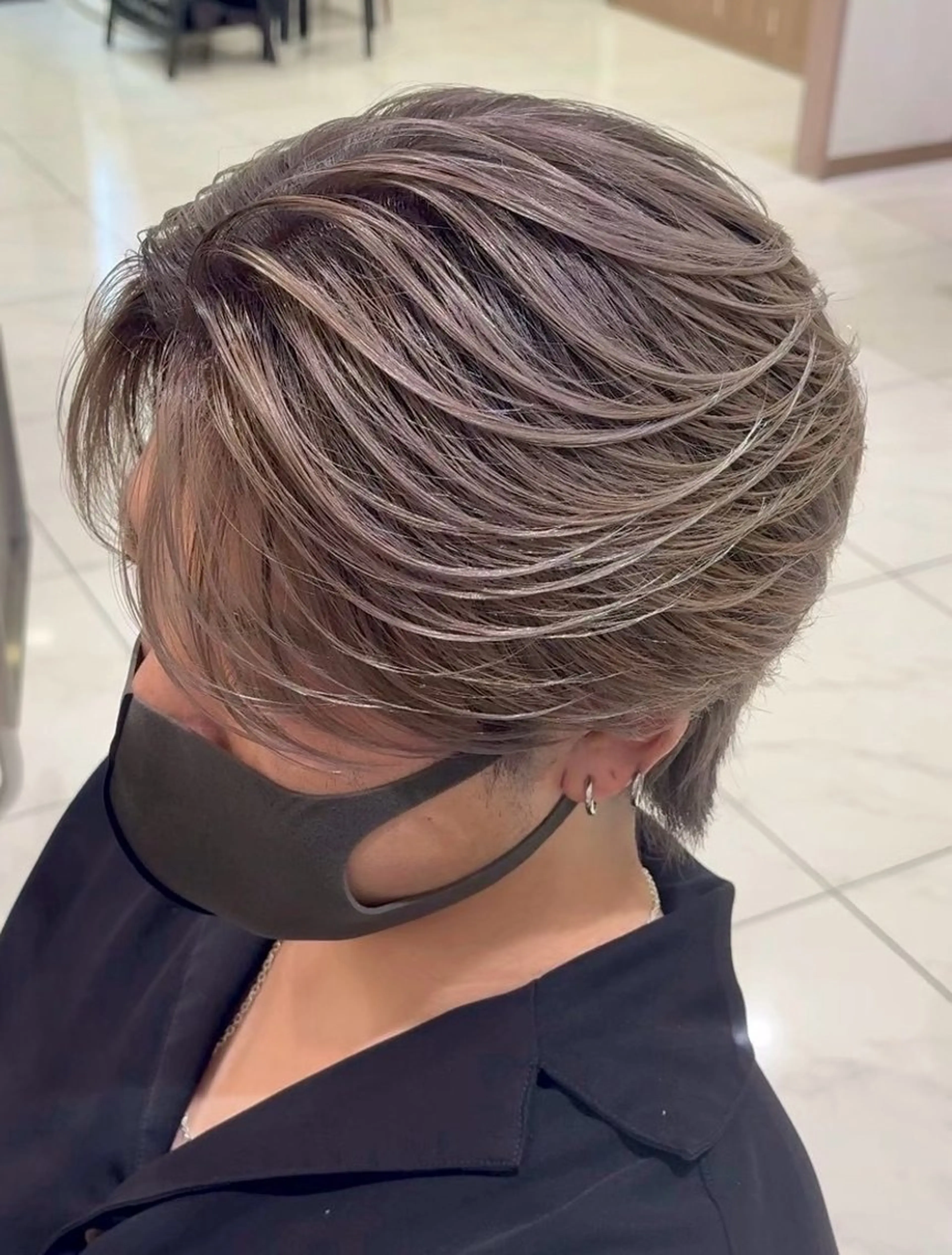 ミディアム カラー メンズ メンズバレイヤージュ バレイヤージュ グレージュ ラベンダーカラー ラベンダーグレージュ カット ヘアカラー 髪質改善/白髪ぼかし /ブリーチ/ヨナミネのヘアスタイル