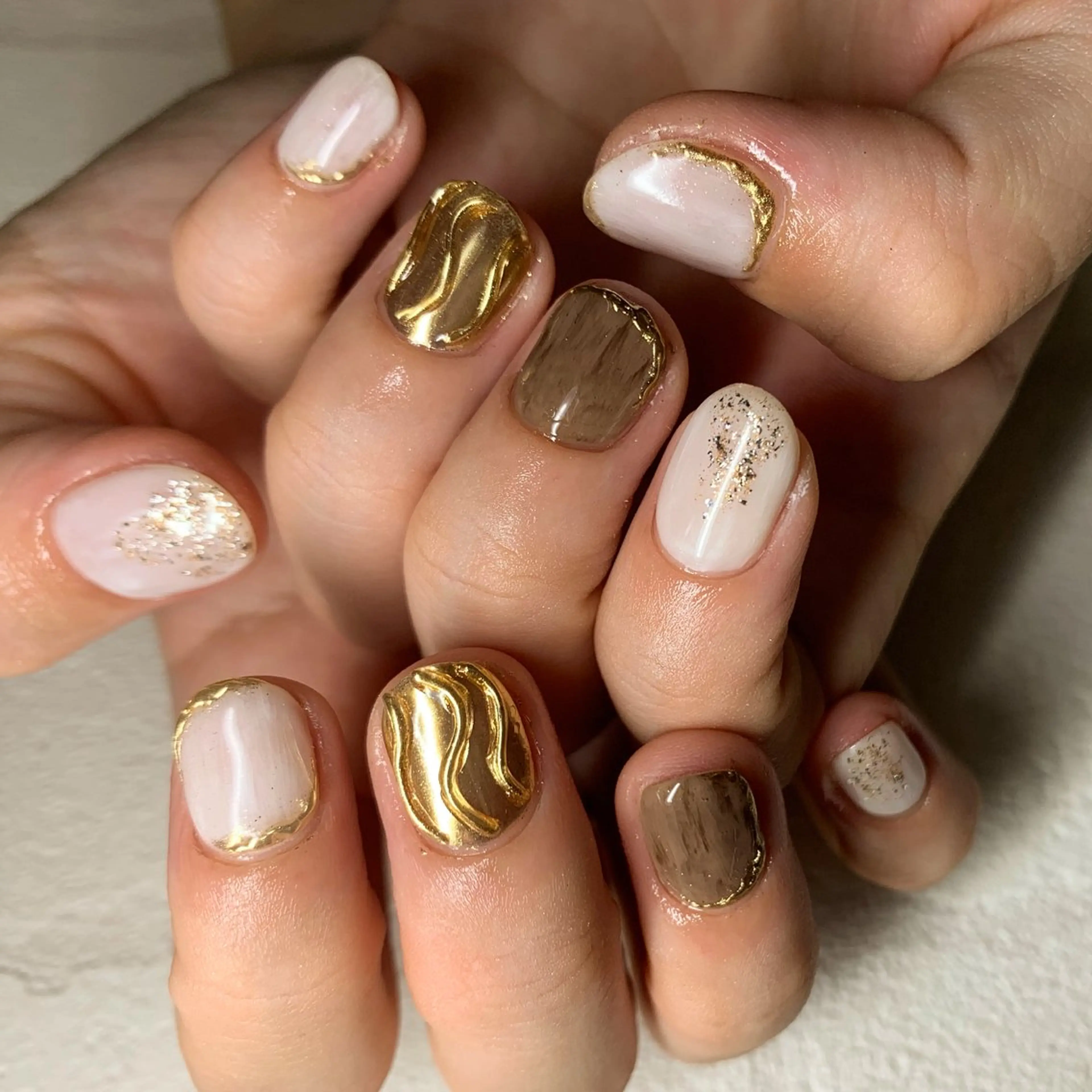 ネイル ミラーネイル ニュアンスネイル nakajima kuraraのネイルデザイン