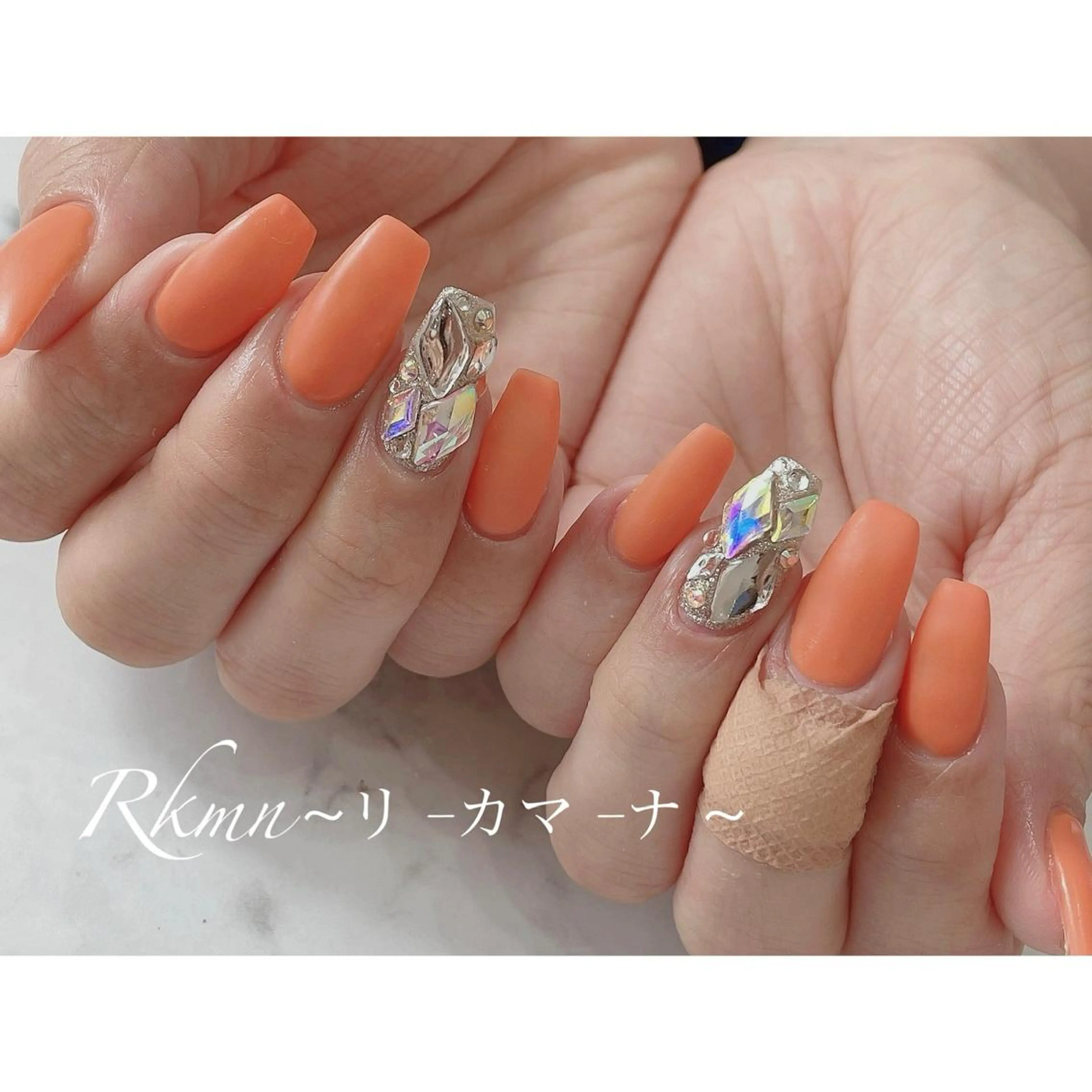 ネイル アートネイル マットネイル オレンジ シンプルネイル 春ネイル ハンドネイル フットネイル ハンドケア Rkmn ~リ-カマ-ナ~のネイルデザイン