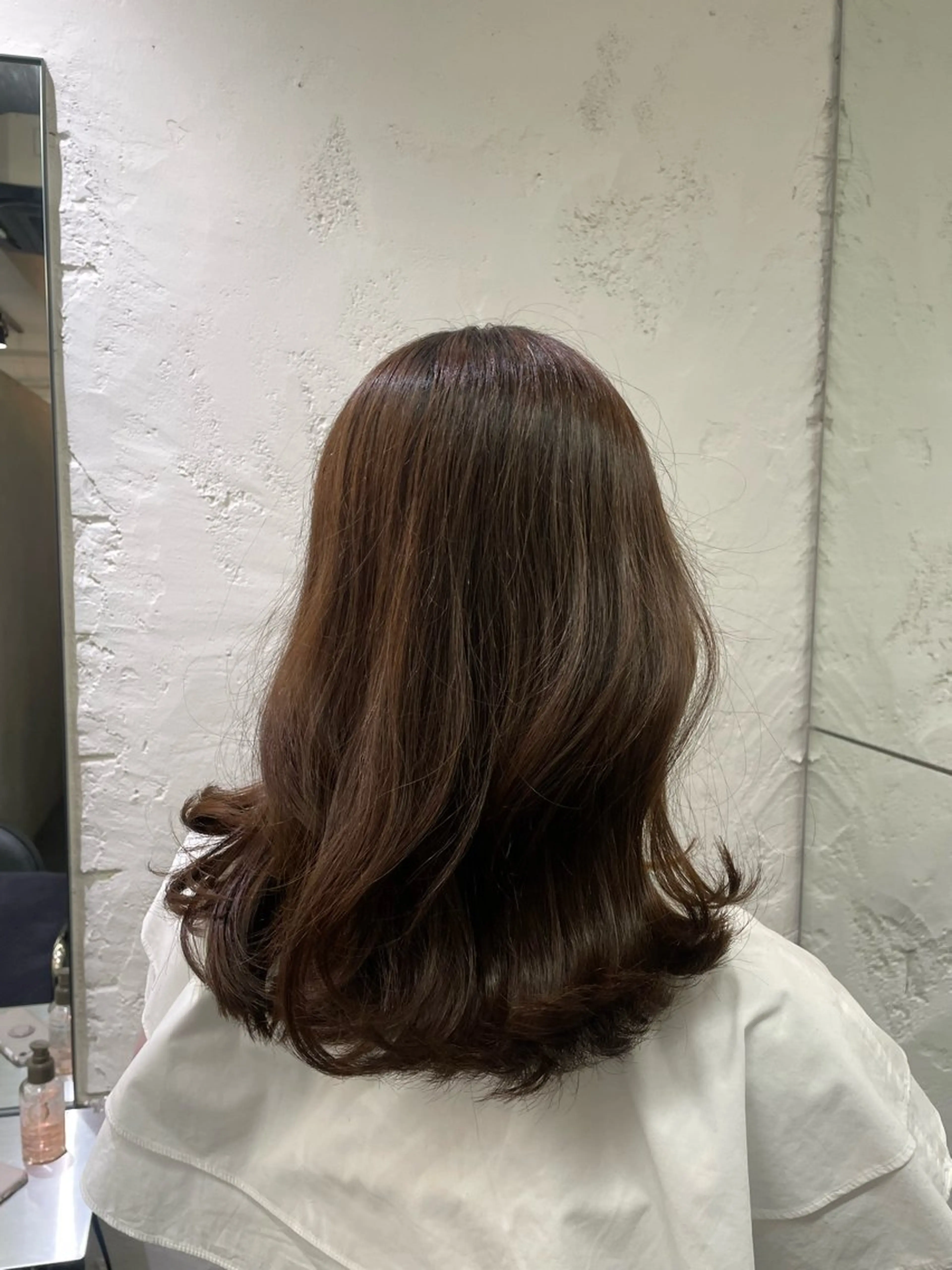 セミロング elena byartefice所属・安達 萌花のヘアスタイル