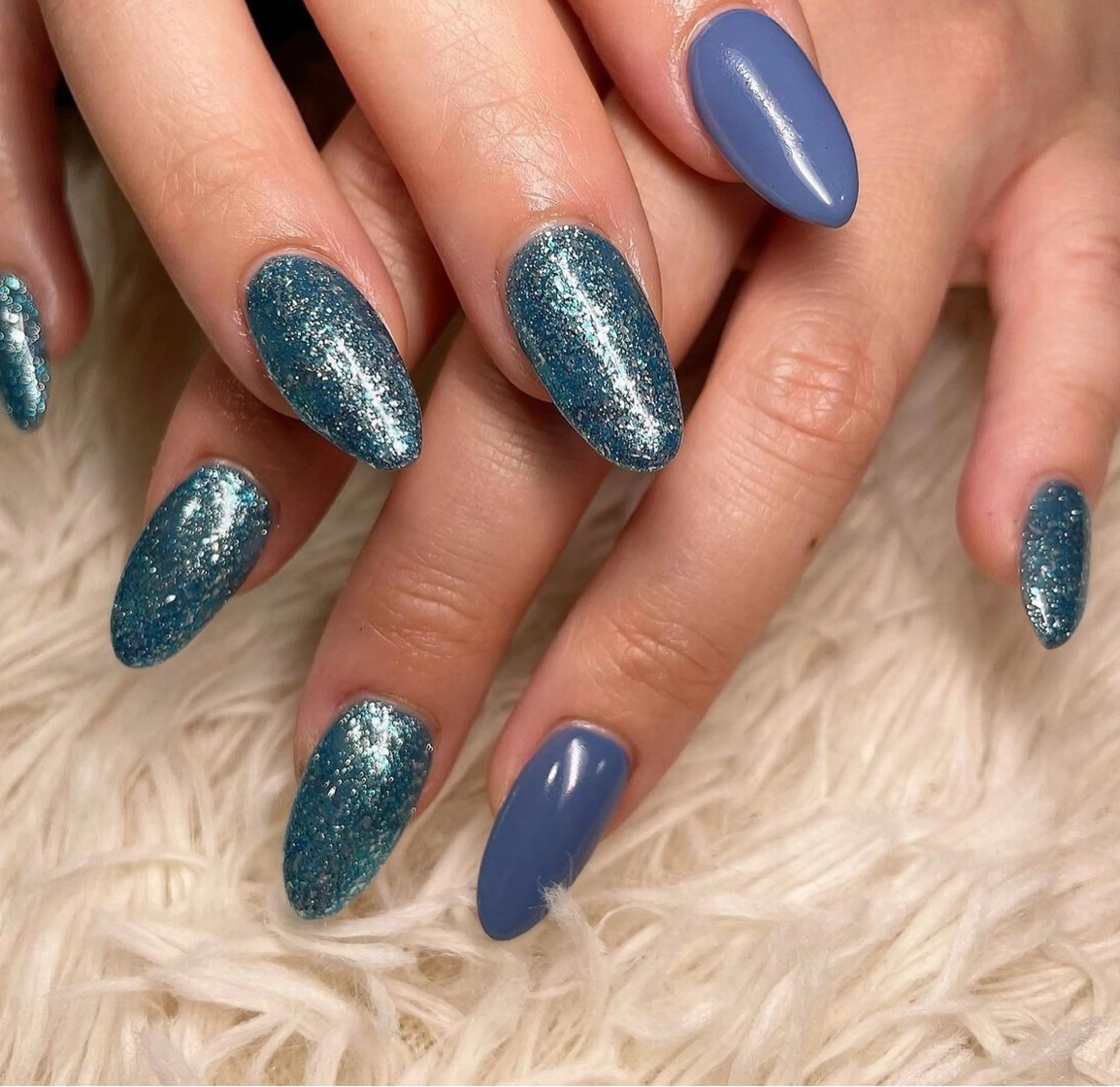 ネイル ブルー ハンドネイル ハンドケア ネイルサロン　Pito所属・ネイルサロン Pitoのネイルデザイン