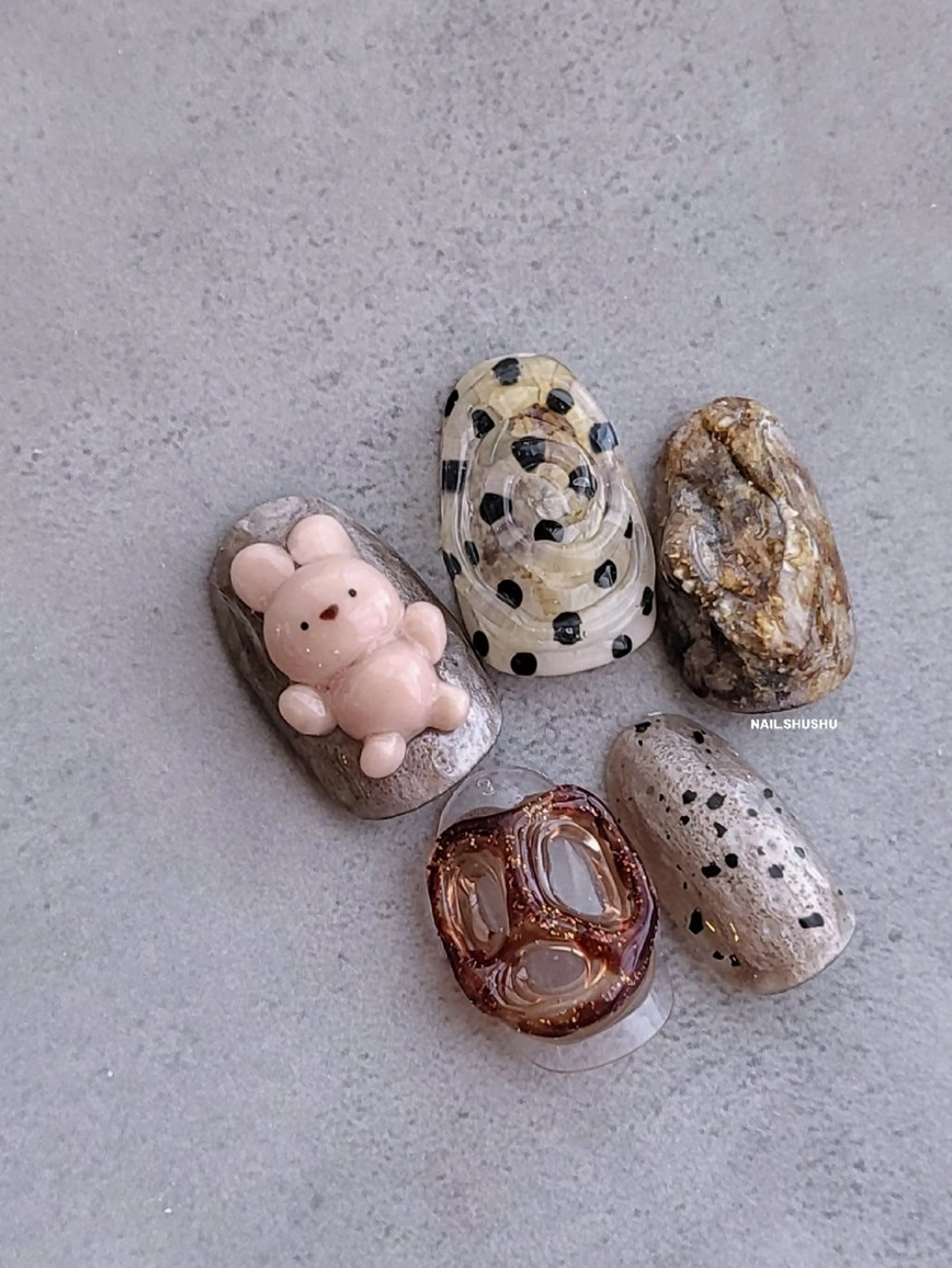ネイル ハンドネイル 3dパーツ/流行り 👧shushu❤️のネイルデザイン