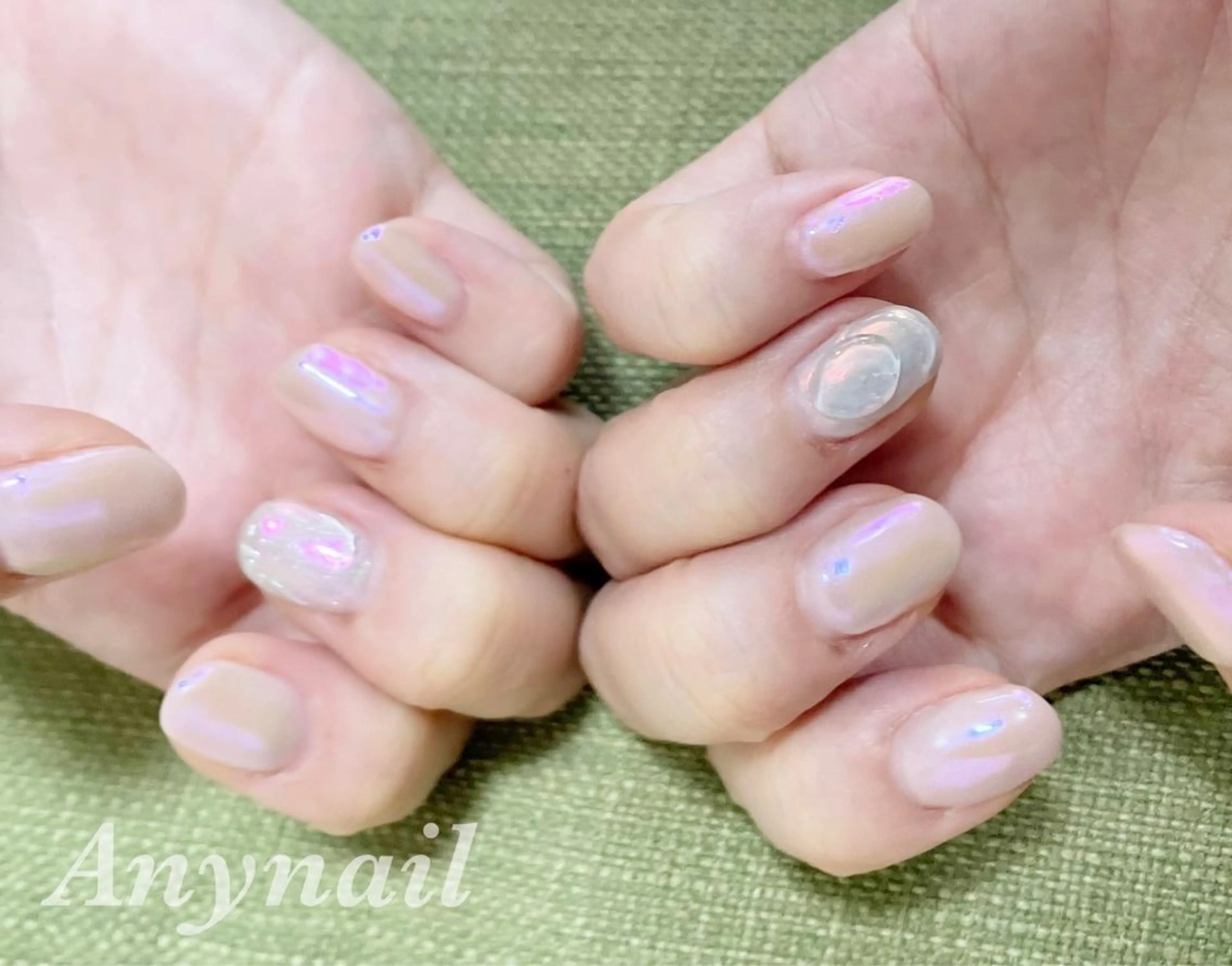 ネイル オーロラネイル ブルー オフィスネイル ハンドネイル 岩澤 恵子のネイルデザイン