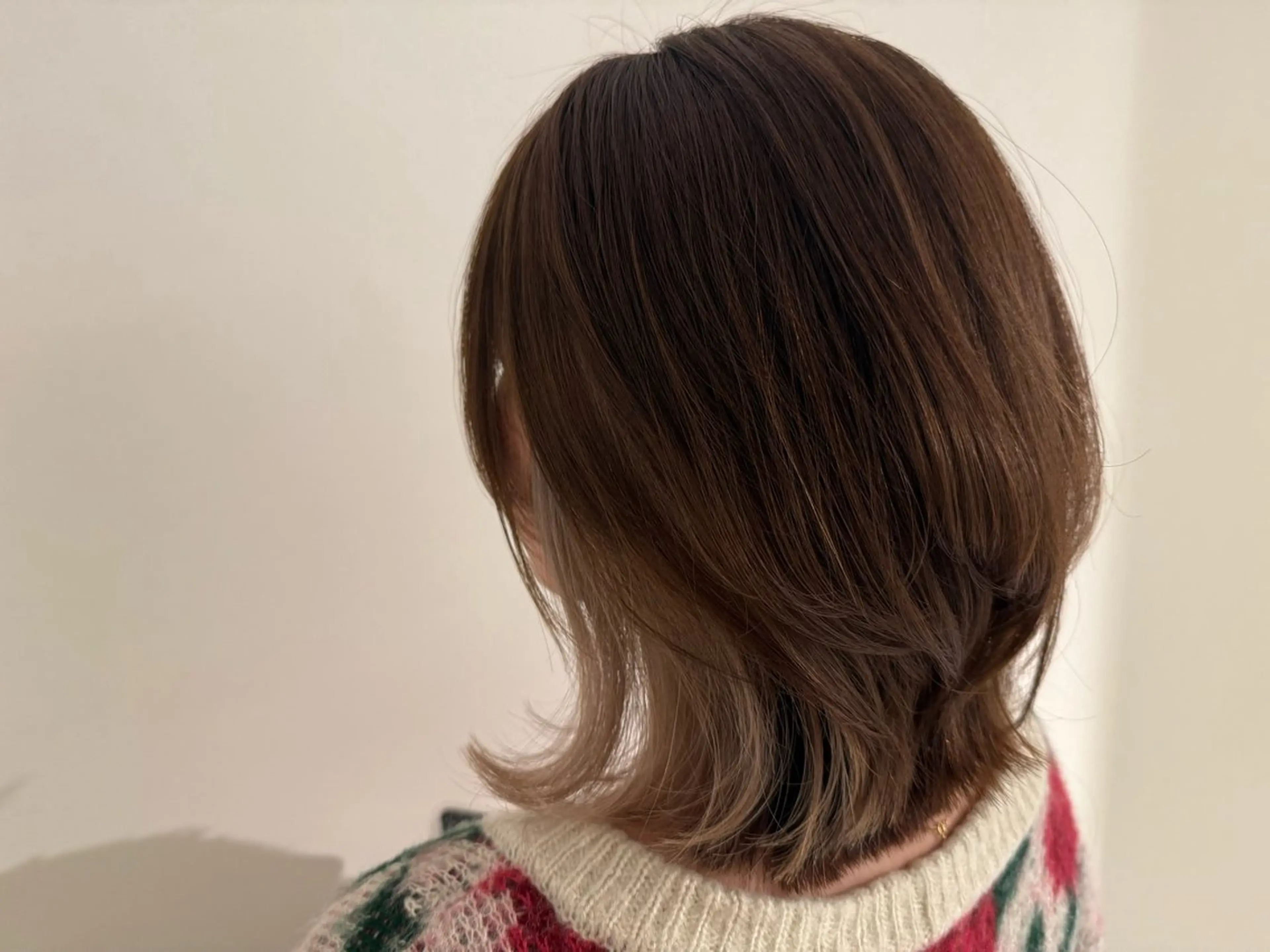 ミディアム カット ヘアカラー トリートメント AVANCE emiのヘアスタイル