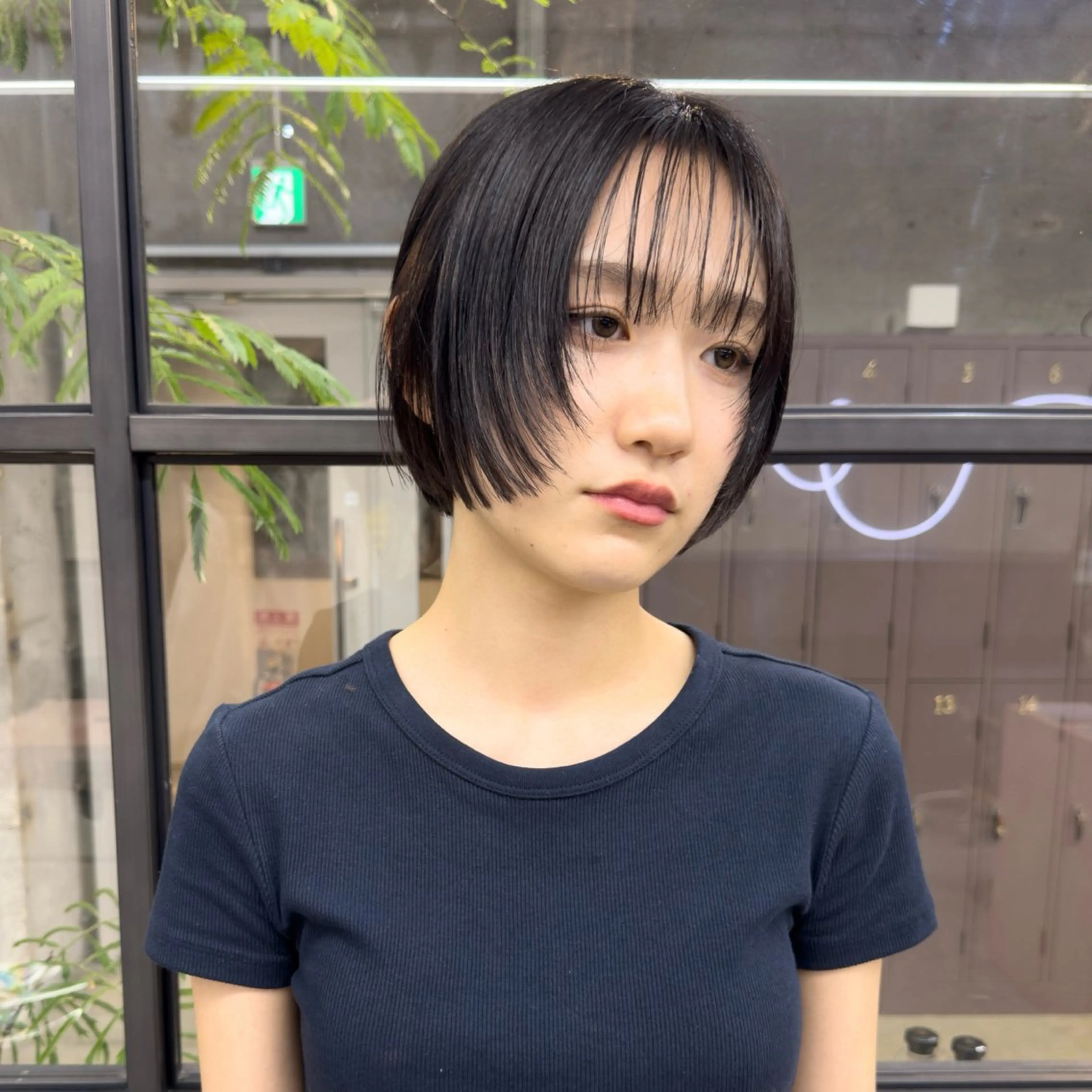 ミディアム ボブレイヤー ボブ レイヤーカット カット ヘアカラー トリートメント 岡本康平/ボブ /ブリーチ/レイヤーのヘアスタイル