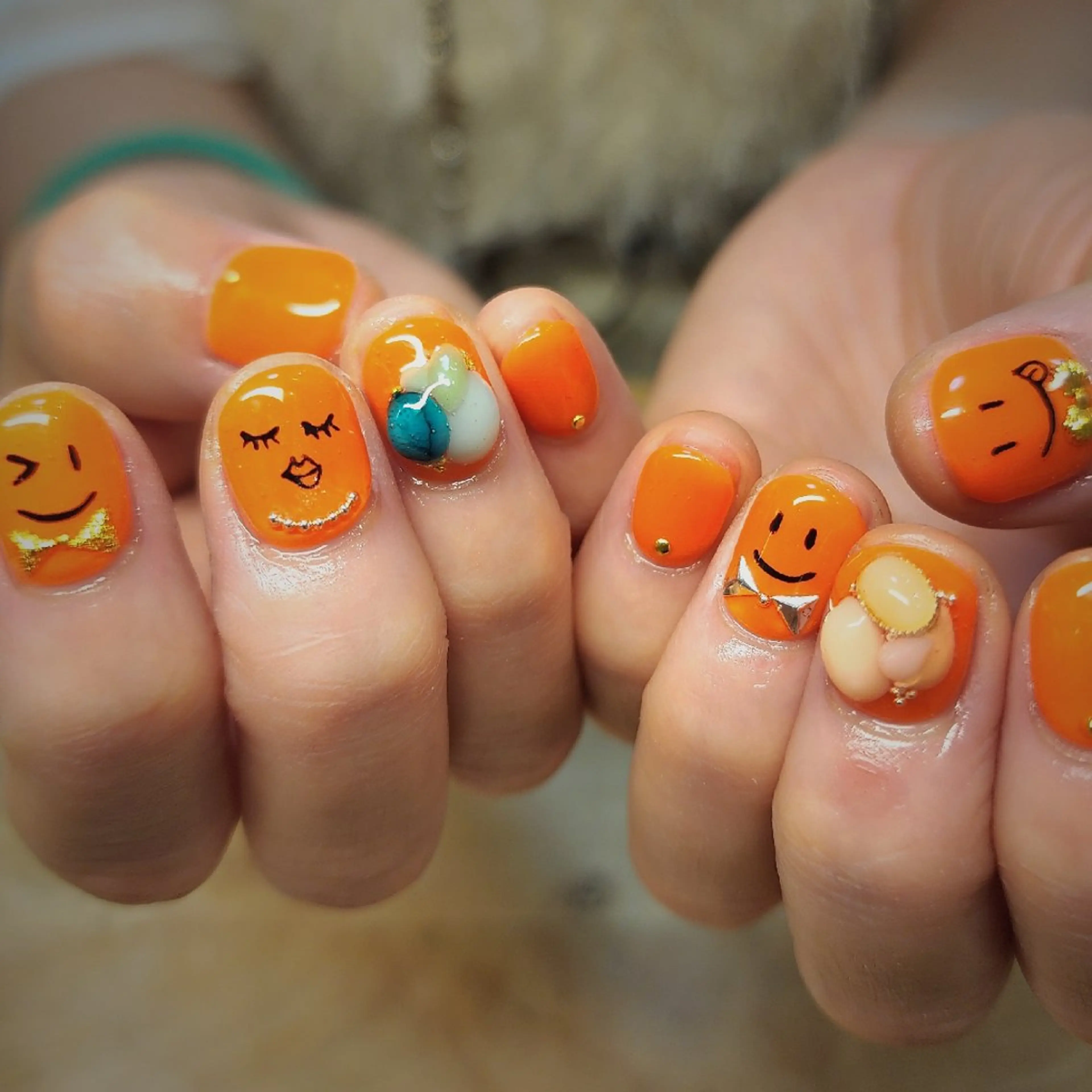 ネイル アートネイル ワンカラーネイル ストーンネイル ハンドネイル L'instant  Nail Artzのネイルデザイン