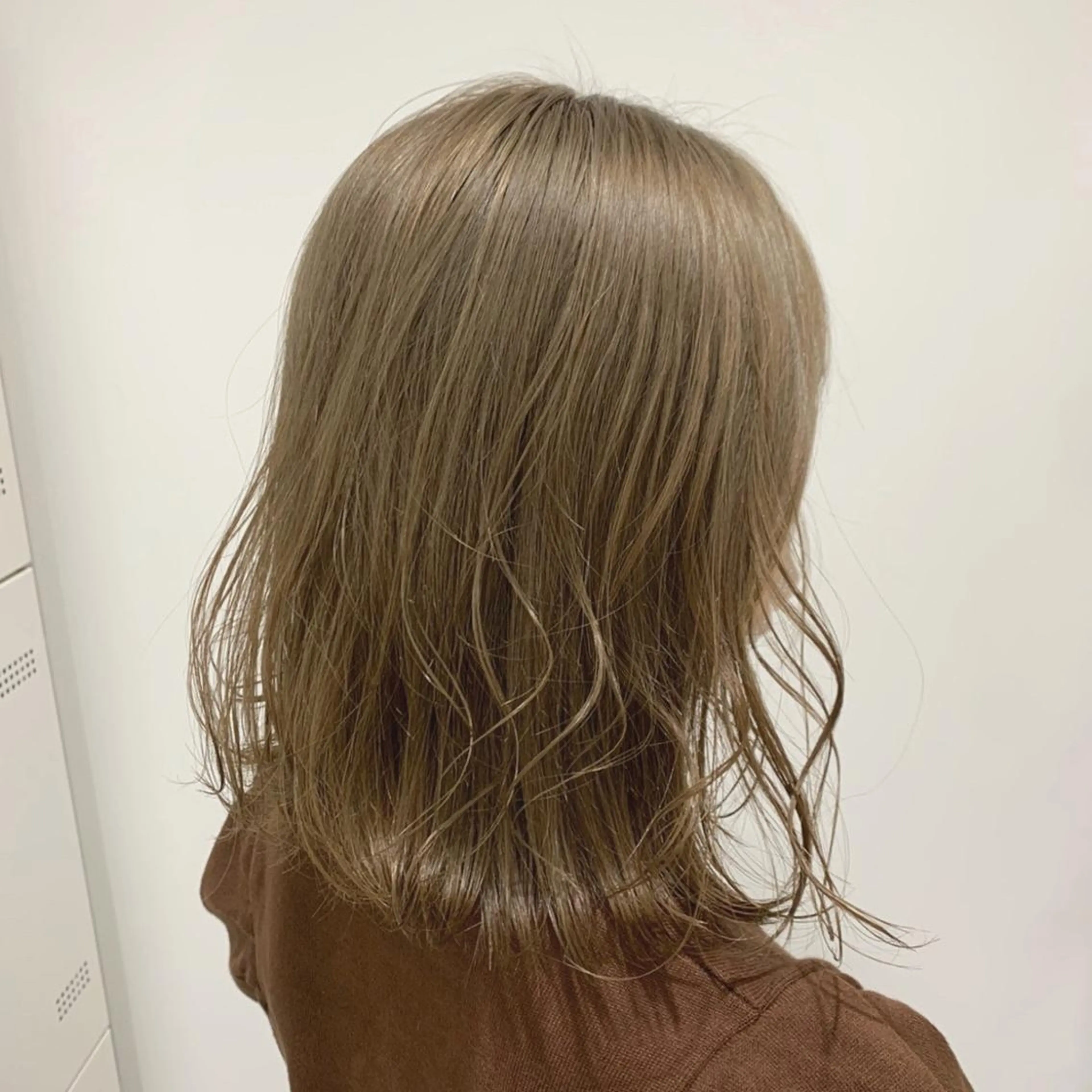 ミディアム カラー EGO所属・EGO Top stylistのヘアスタイル