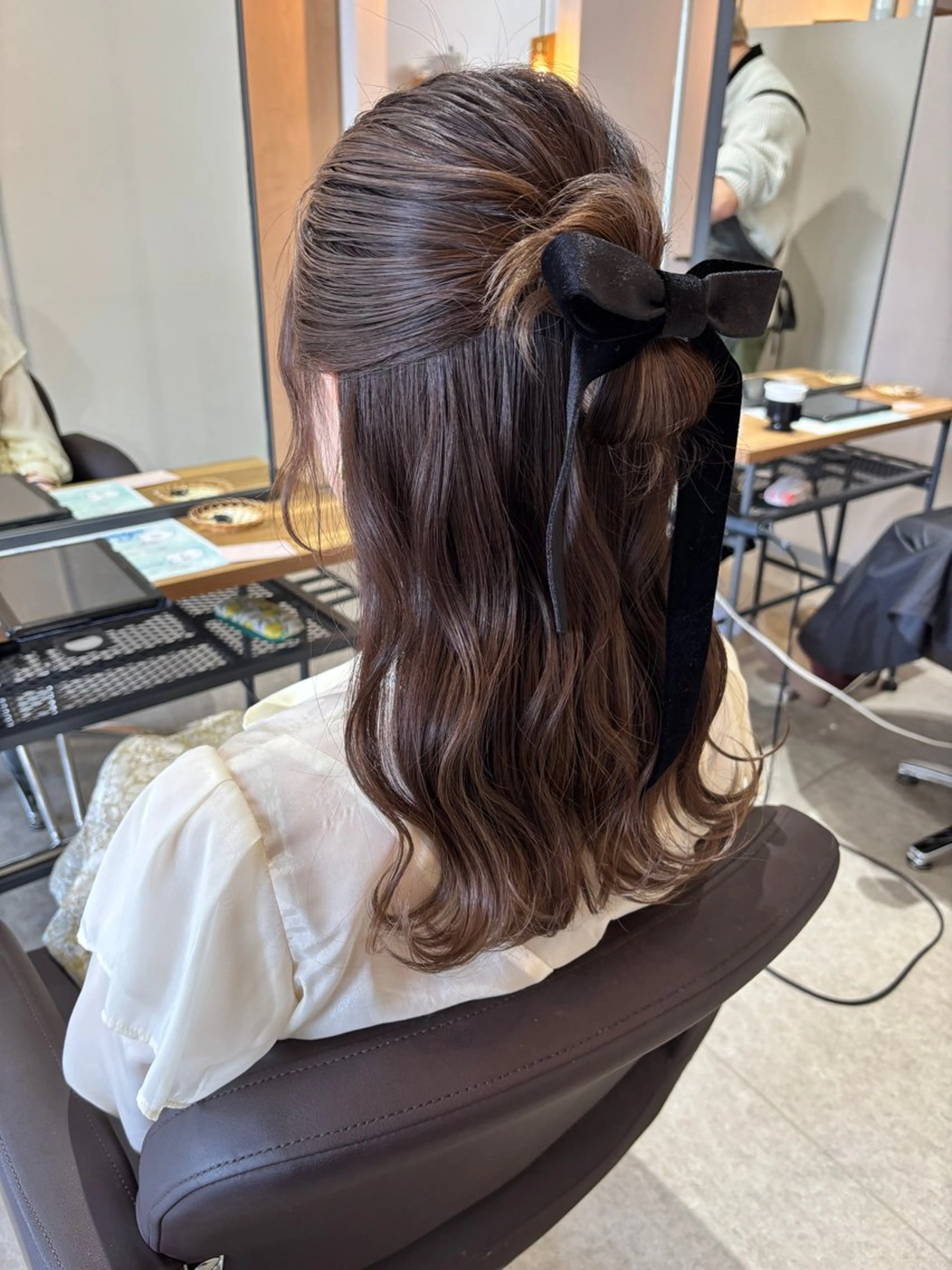 ヘアアレンジ ボブ ブリーチカラー🤍 髪質改善🌟のヘアスタイル