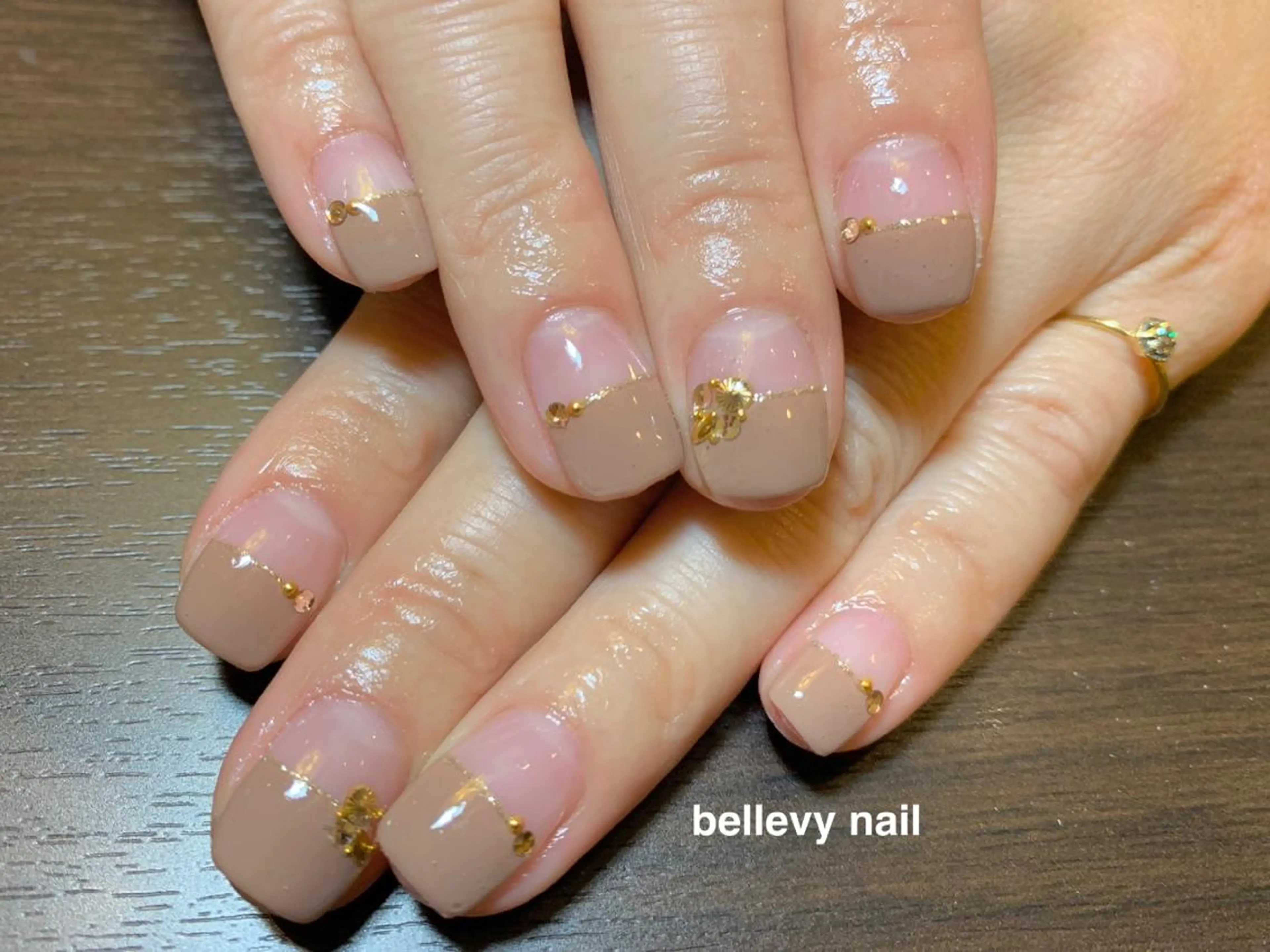 ネイル bellevy所属・藤原 はずきのネイルデザイン