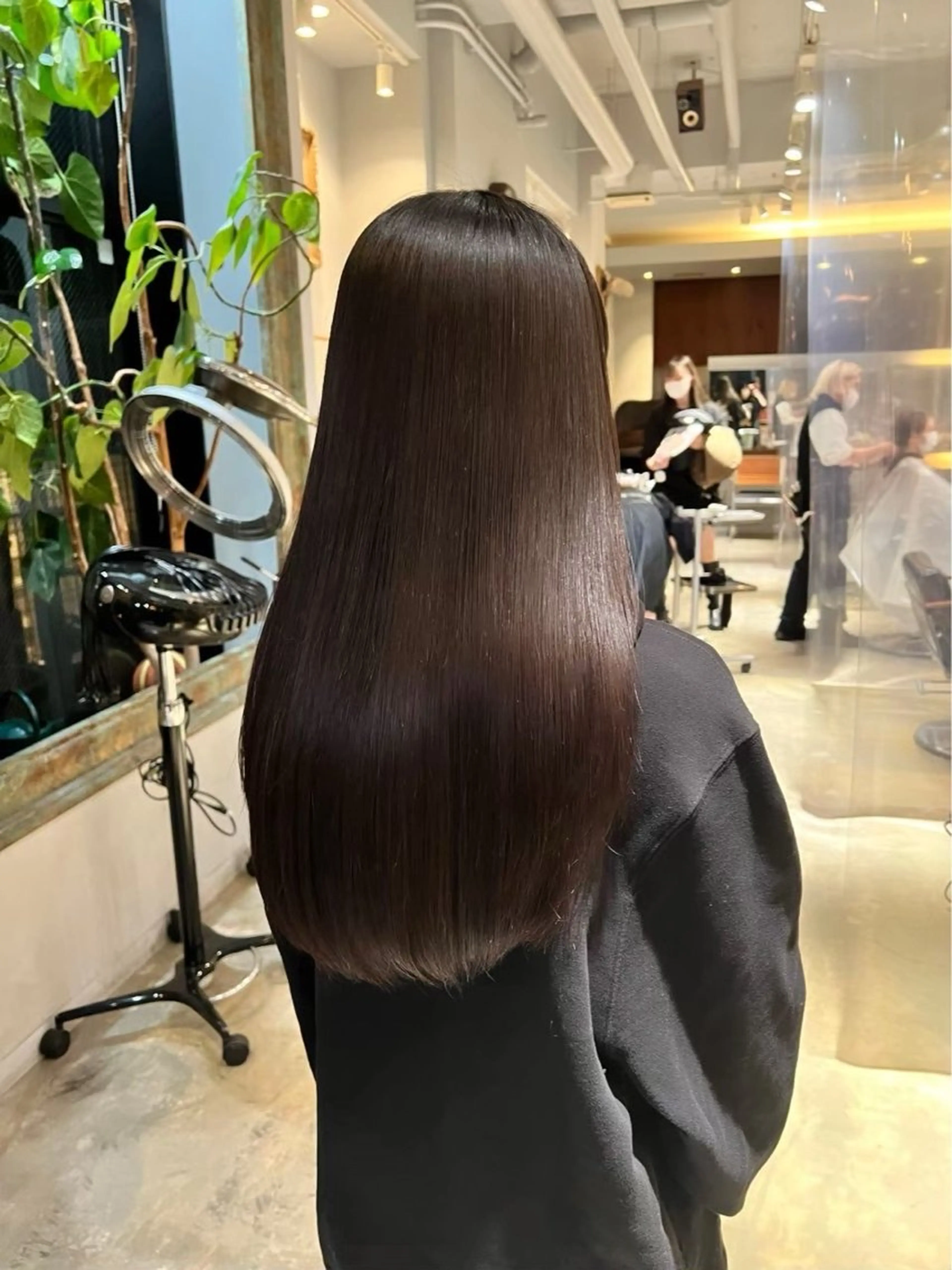 ロング Kurt by deco所属・hana /ハイトーンカラーのヘアスタイル