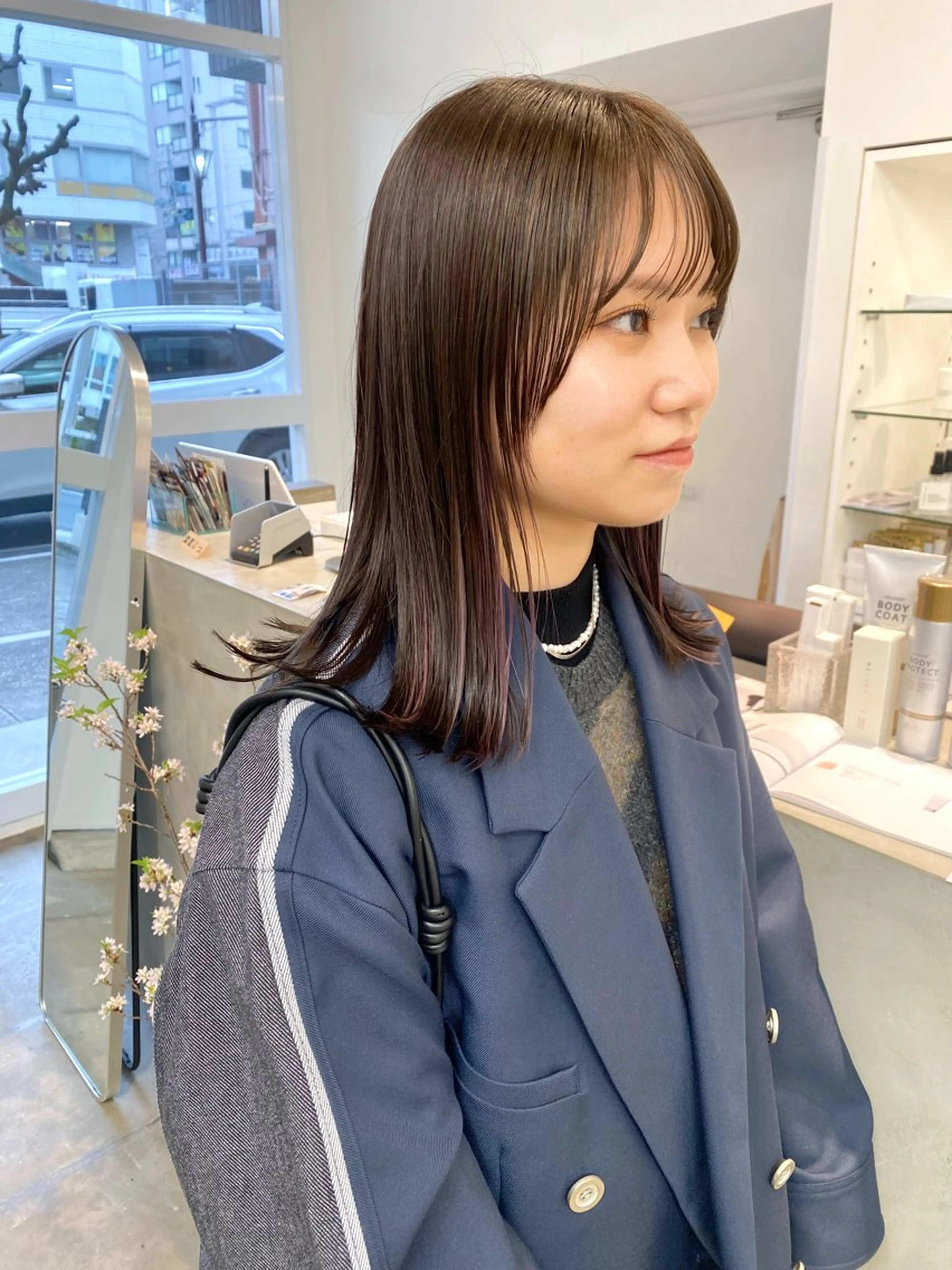 セミロング 亀井 里奈のヘアスタイル