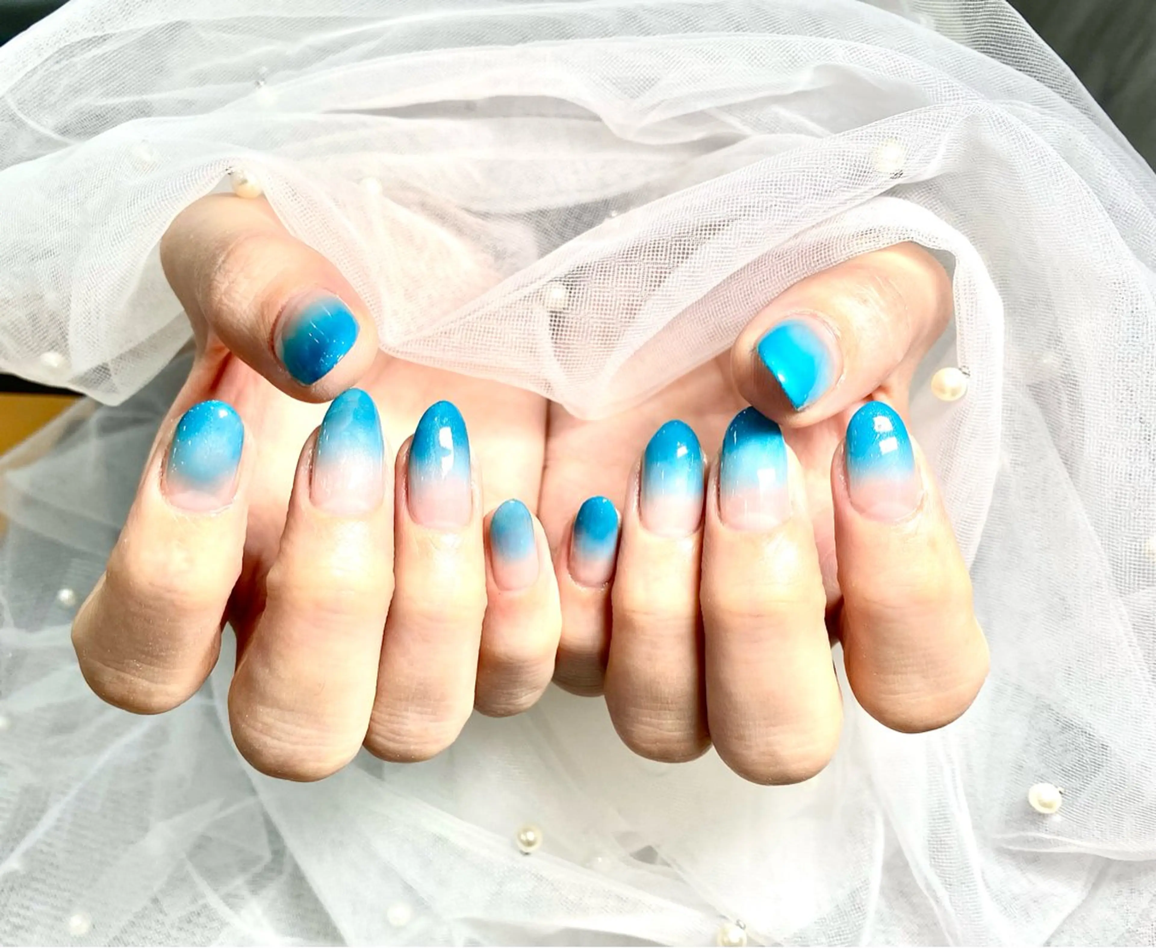 ネイル ブルー グラデーション 🦋✨ MARIKO✨🦋のネイルデザイン