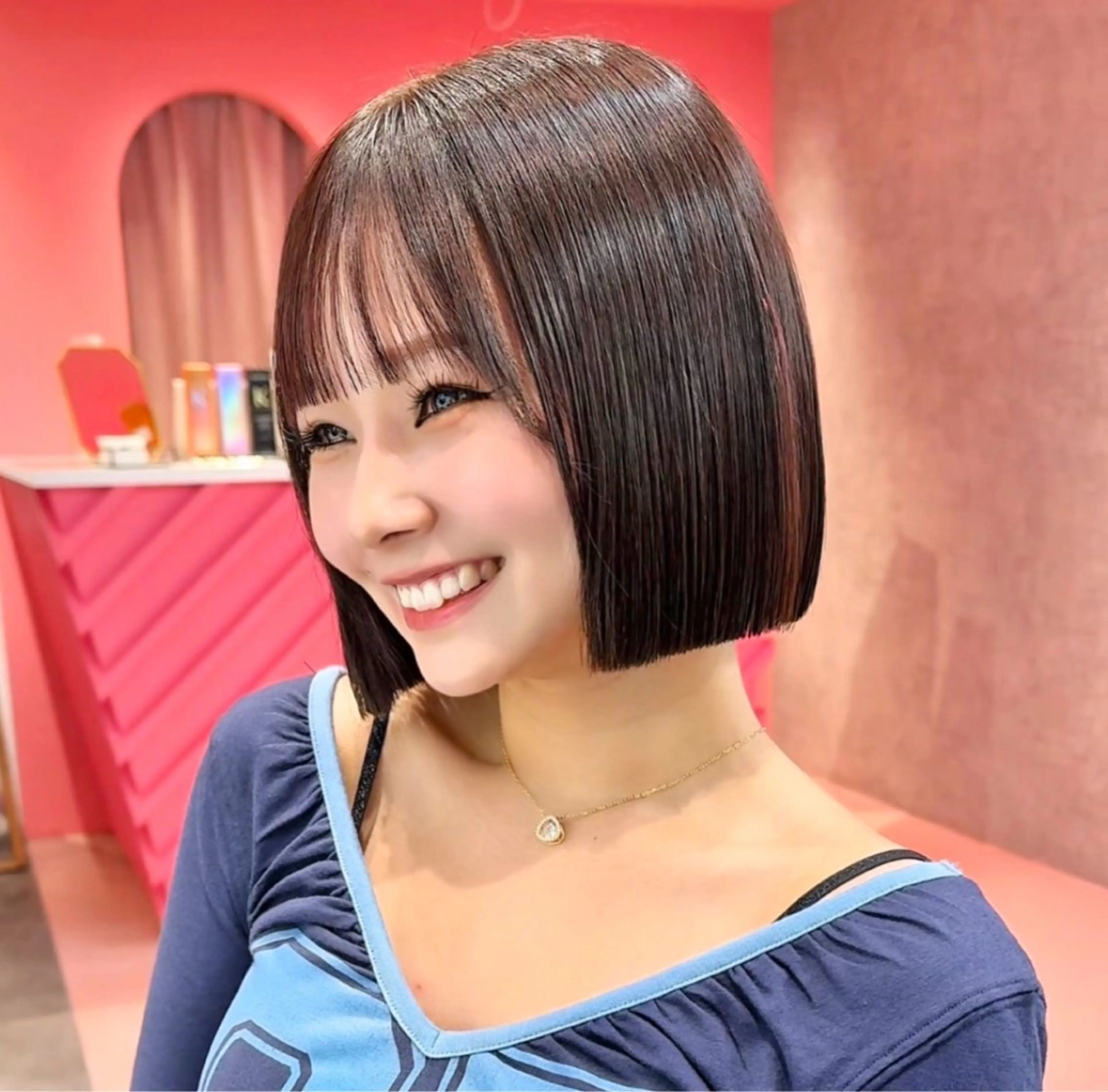 ショート カラー カット ヘアカラー 縮毛矯正 トリートメント 莉乃/縮毛矯正/髪質 改善/艶カラーのヘアスタイル